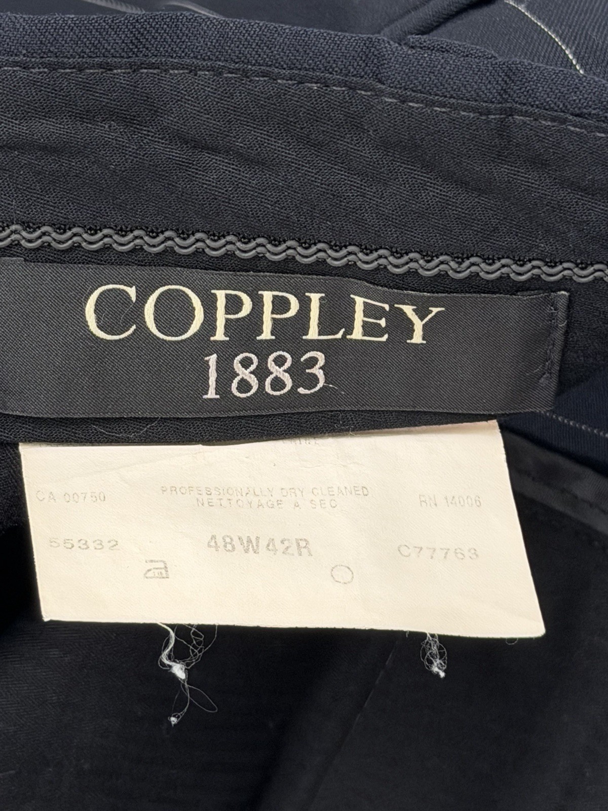 Coppley Canada Mens Dark Blue Striped 100% Wool Suit 48R 42X28 $1,098 Two Button