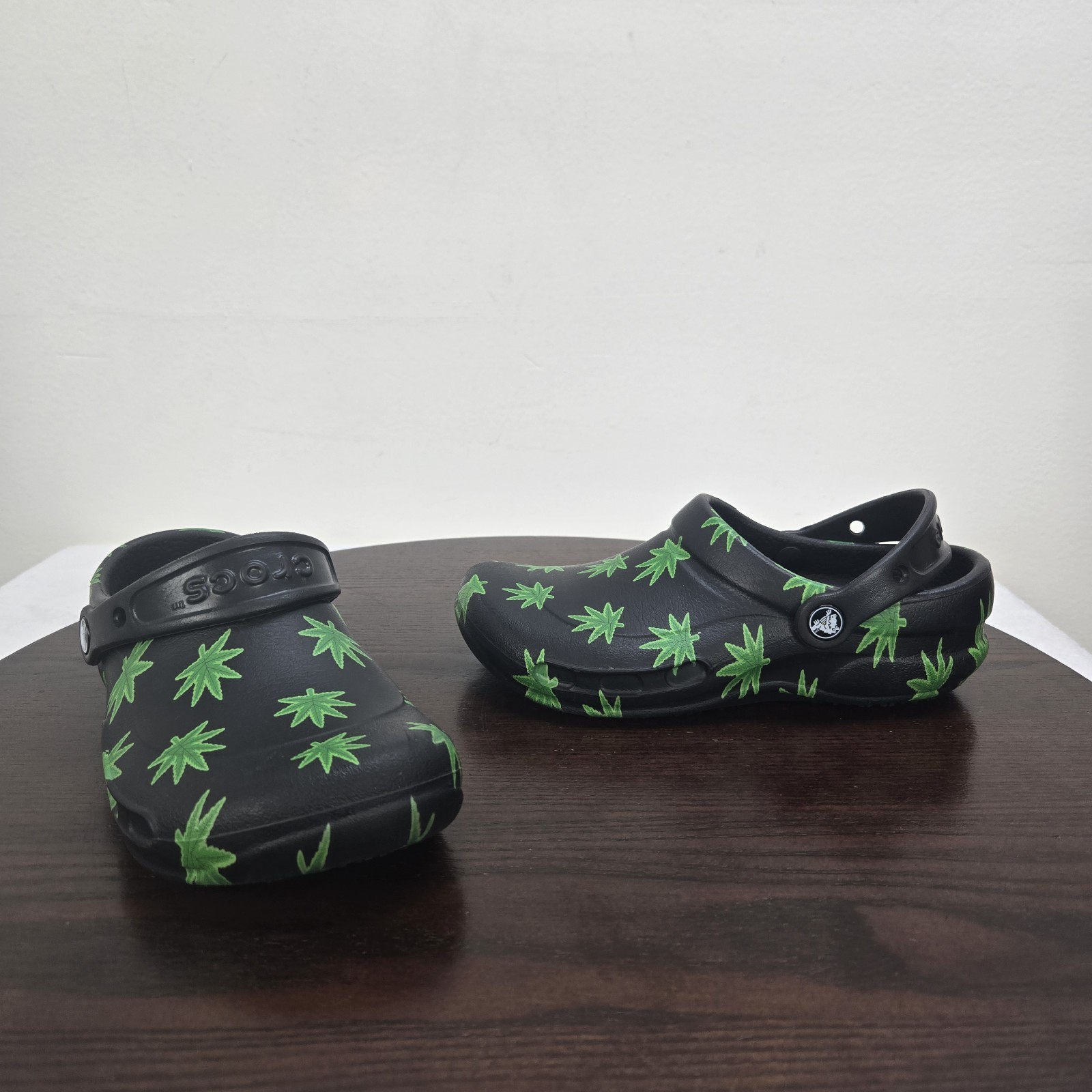 Hemp Leaf Classic Crocs Clogs Black Green Men 4 Women 6 Marijuana Weed Slip On