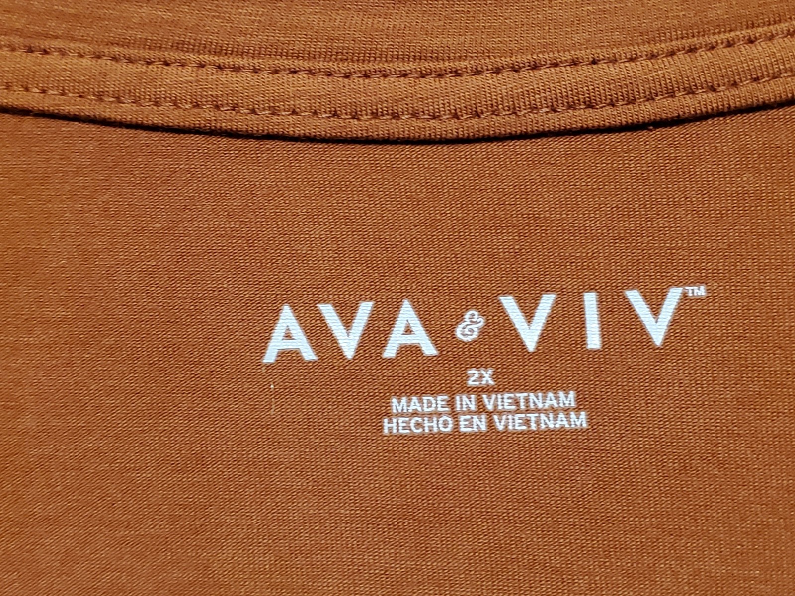 Ava & Viv Women’s Scoop Neck Top T-Shirt Curved Bottom Rust Color Size 2X – NWT