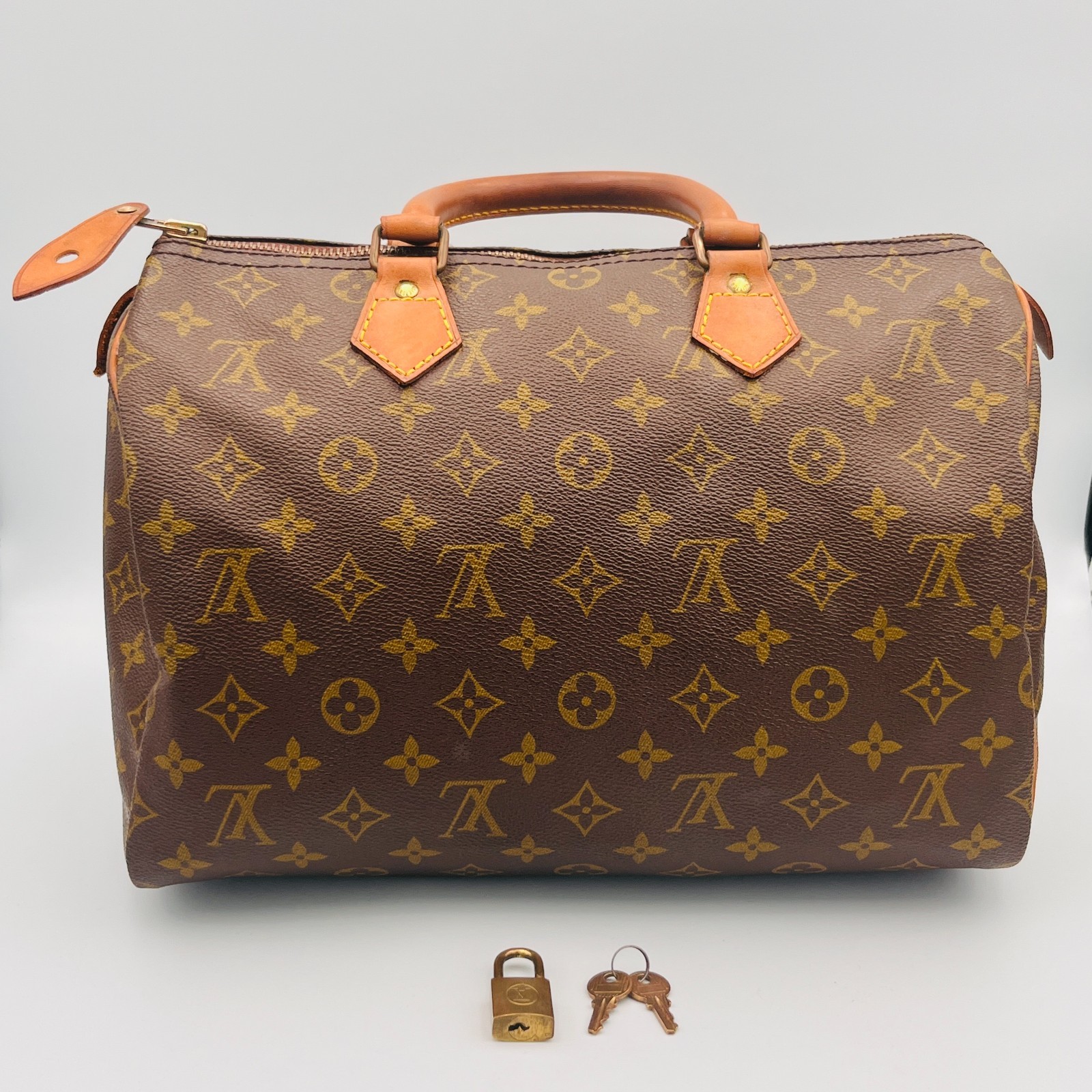 Auth LOUIS VUITTON Monogram Speedy 30 Handbag M41526 Vintage LV Pursh w/Key