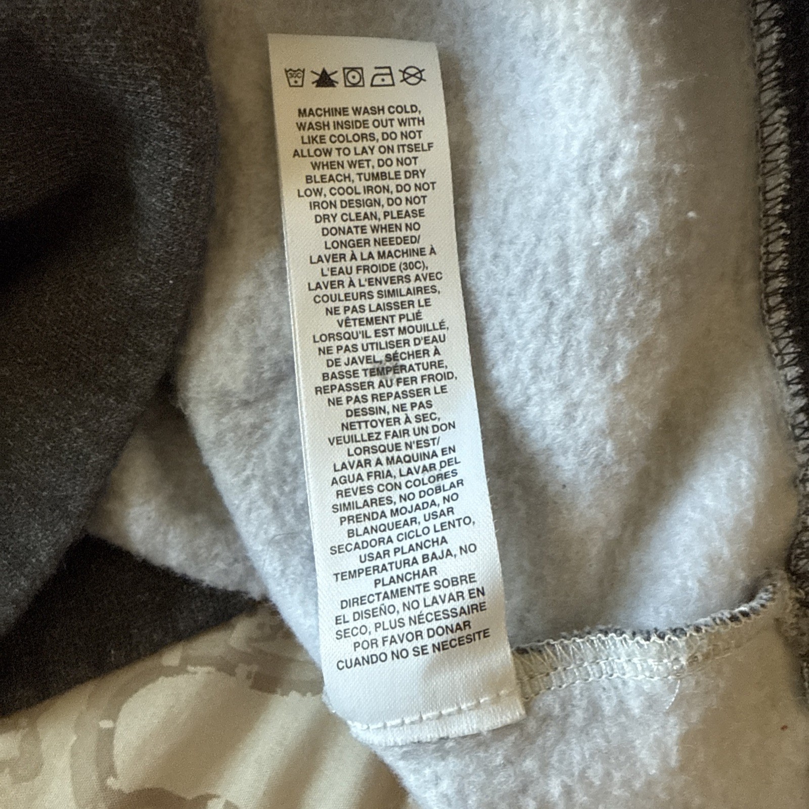Levi’s Youth L(10-12) Hoodie Pullover Lt Grey,black & grey Tree’s, tan Mountain