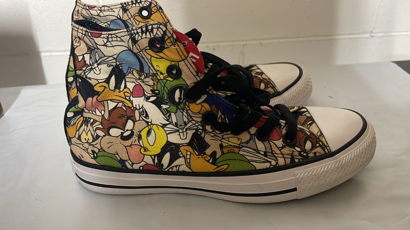 Converse UNISEX Looney Tunes Characters x Chuck Taylor Men4 Women6 158235F