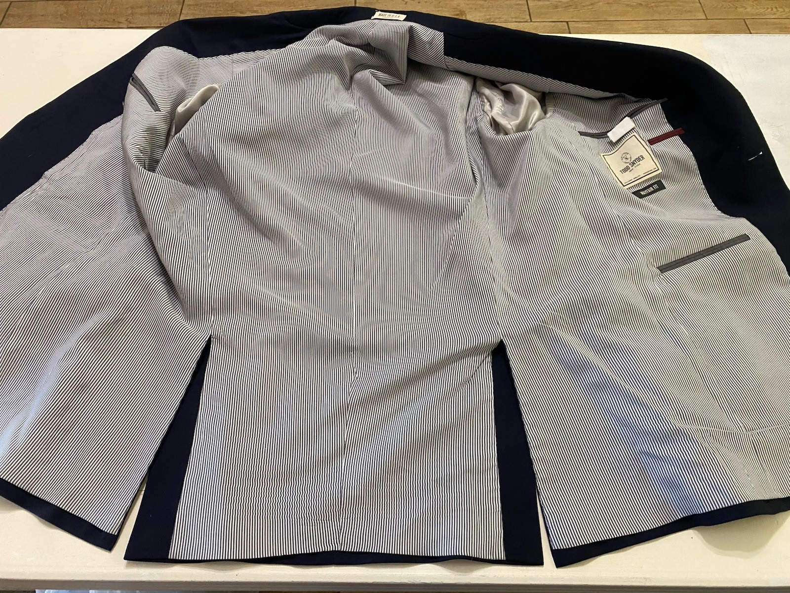 Men’s Todd Snyder Mayfair Fit 100% Wool Two Button Sport Coat Size 44L Worn Once