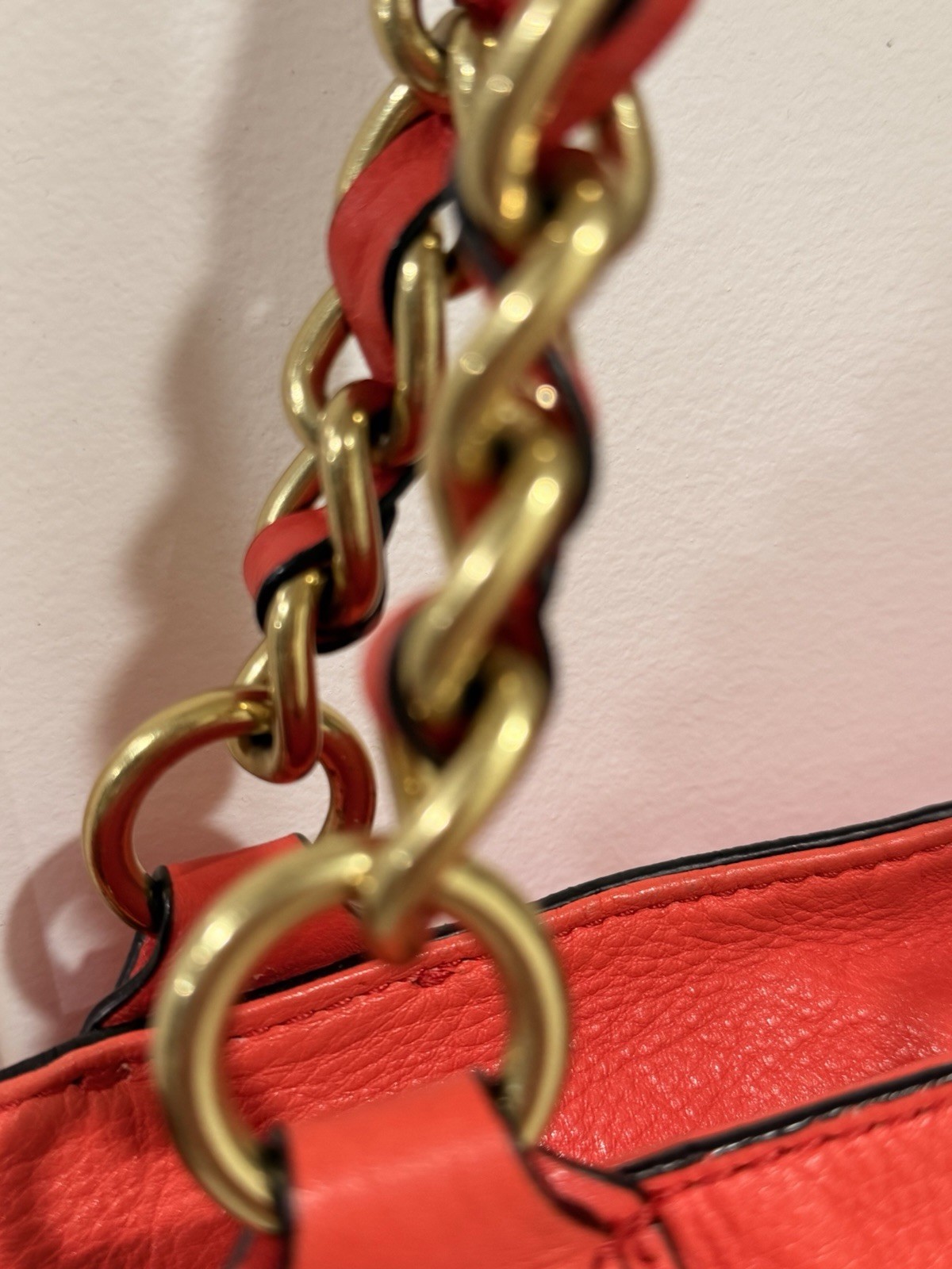 ✨ Coach Madison Leather East/West Chain Tote