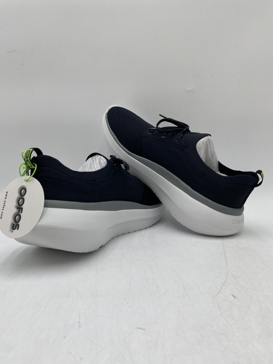 OOFOS STRIDE Men’s NEW Recovery Sneakers White/Black Multiple Sizes
