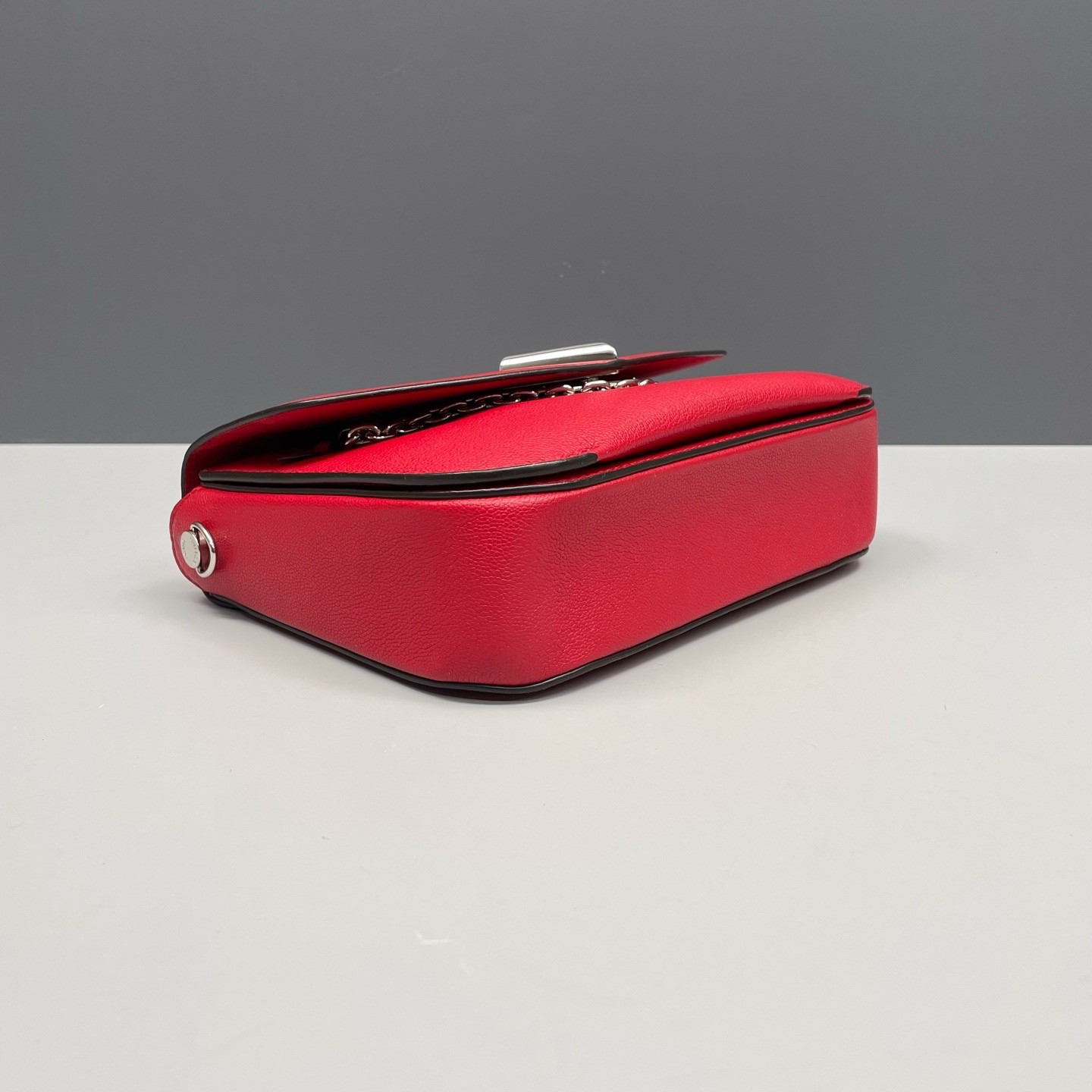 Louis Vuitton Pre-Owned Authentic Messenger Bag Red Silver