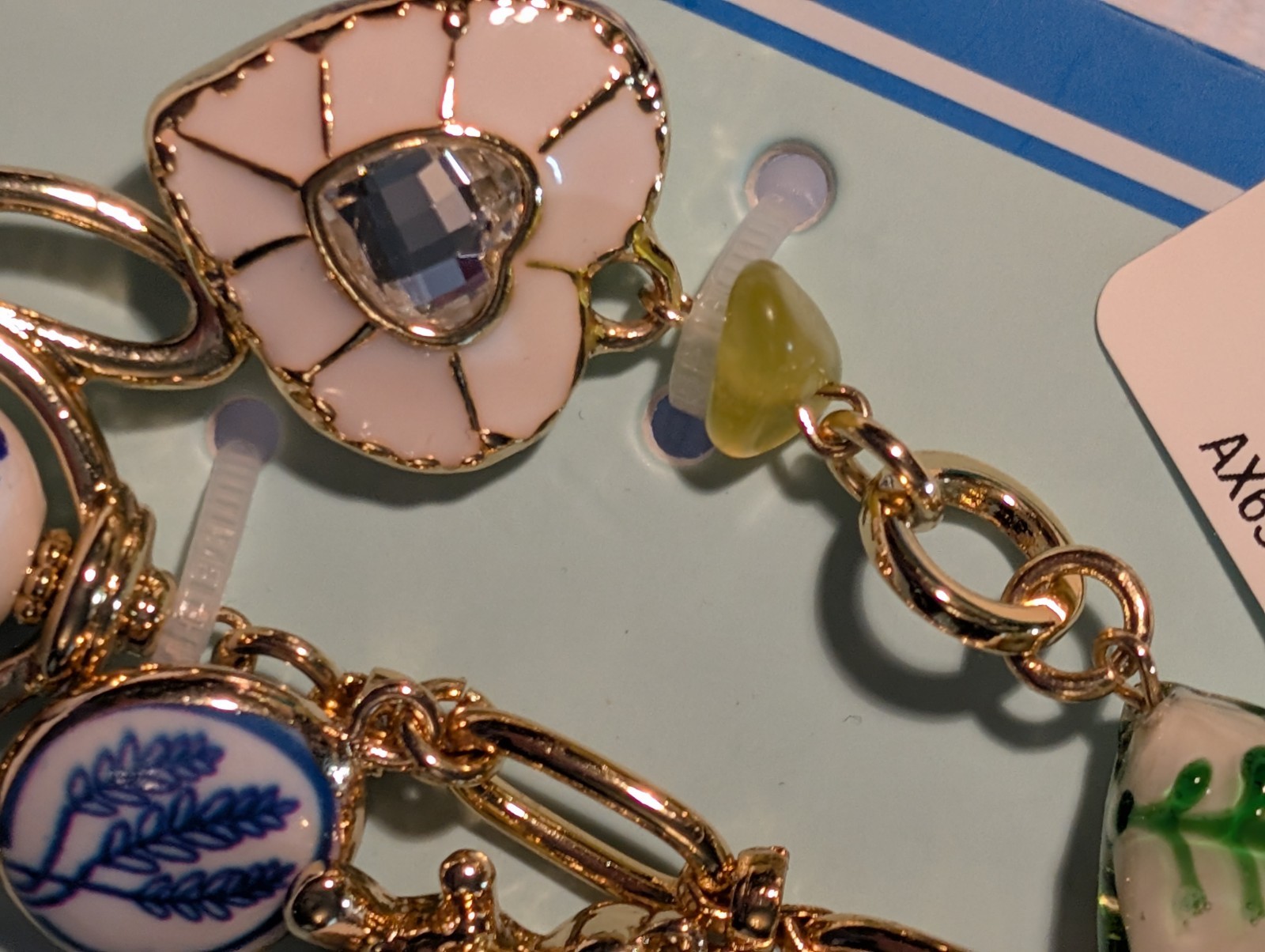NWT PIPER K BAG CHARMS AND KEYCHAIN GLASS GLASS STONE CLIP BACKPACK HANDBAG SAFE