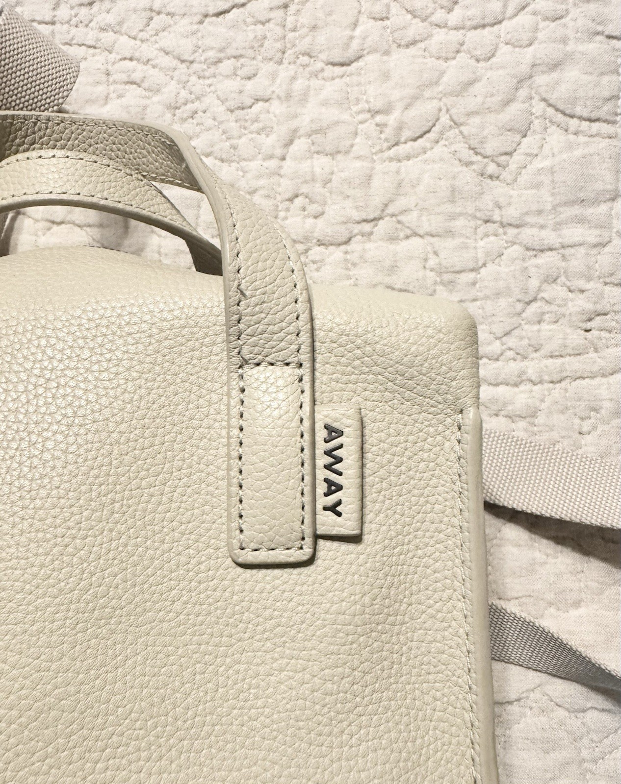 AWAY Mini Everywhere Bag Pebble Leather Crossbody Purse – Hard To Find – SO CUTE