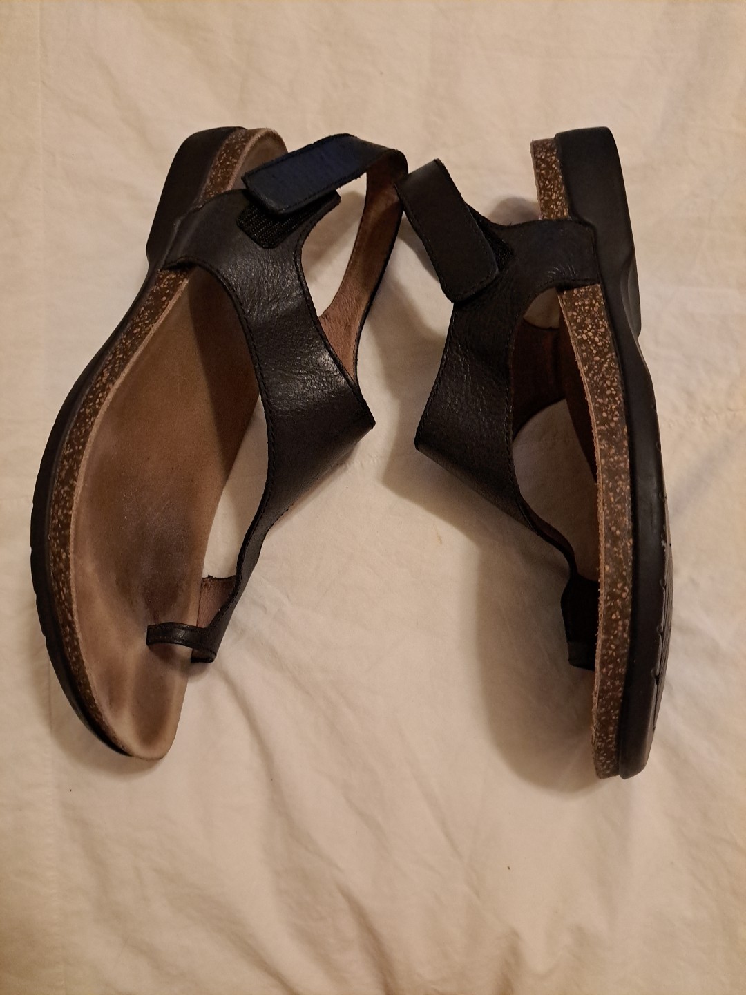 Dansko Reece Women’s Sandals Black 8.5 EUC Returns Accepted
