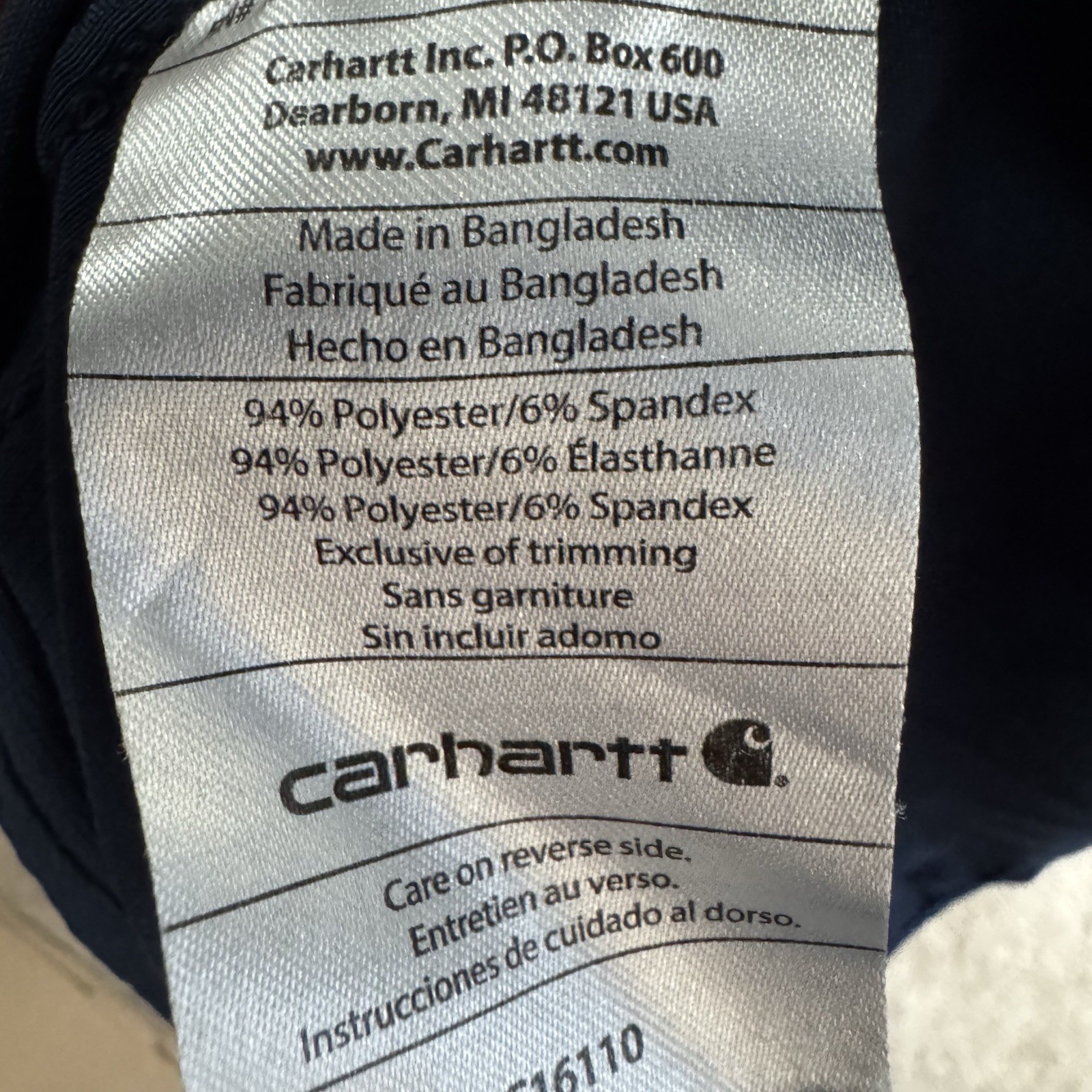 NWT Carhartt Men’s M Force Cross-Flex Scrubs Modern Fit Chest Pocket V-Neck Top