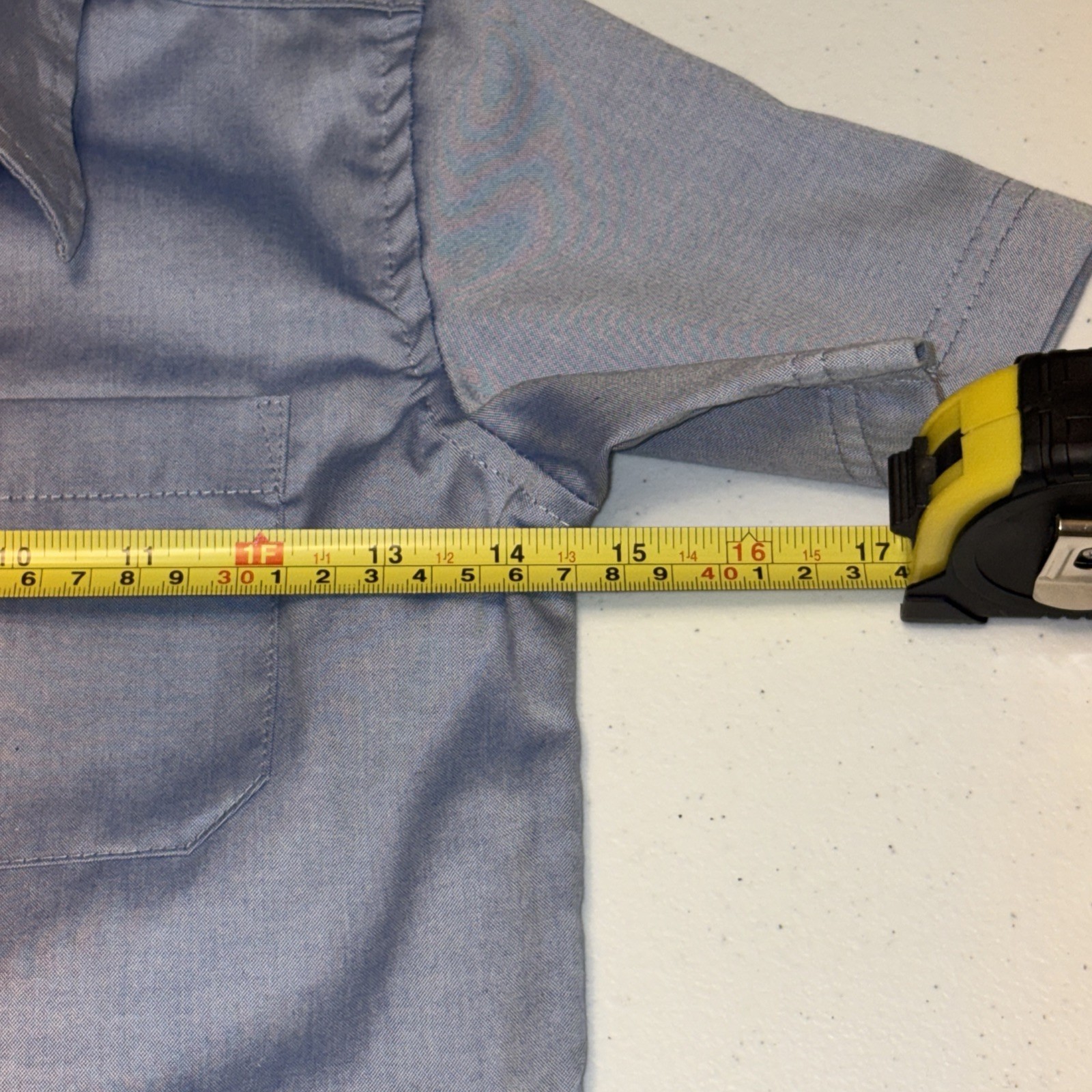 Levi’s Youth Boys Denim Light Blue Cotton Button Up SZ 6 Little Boys Ages 5-6