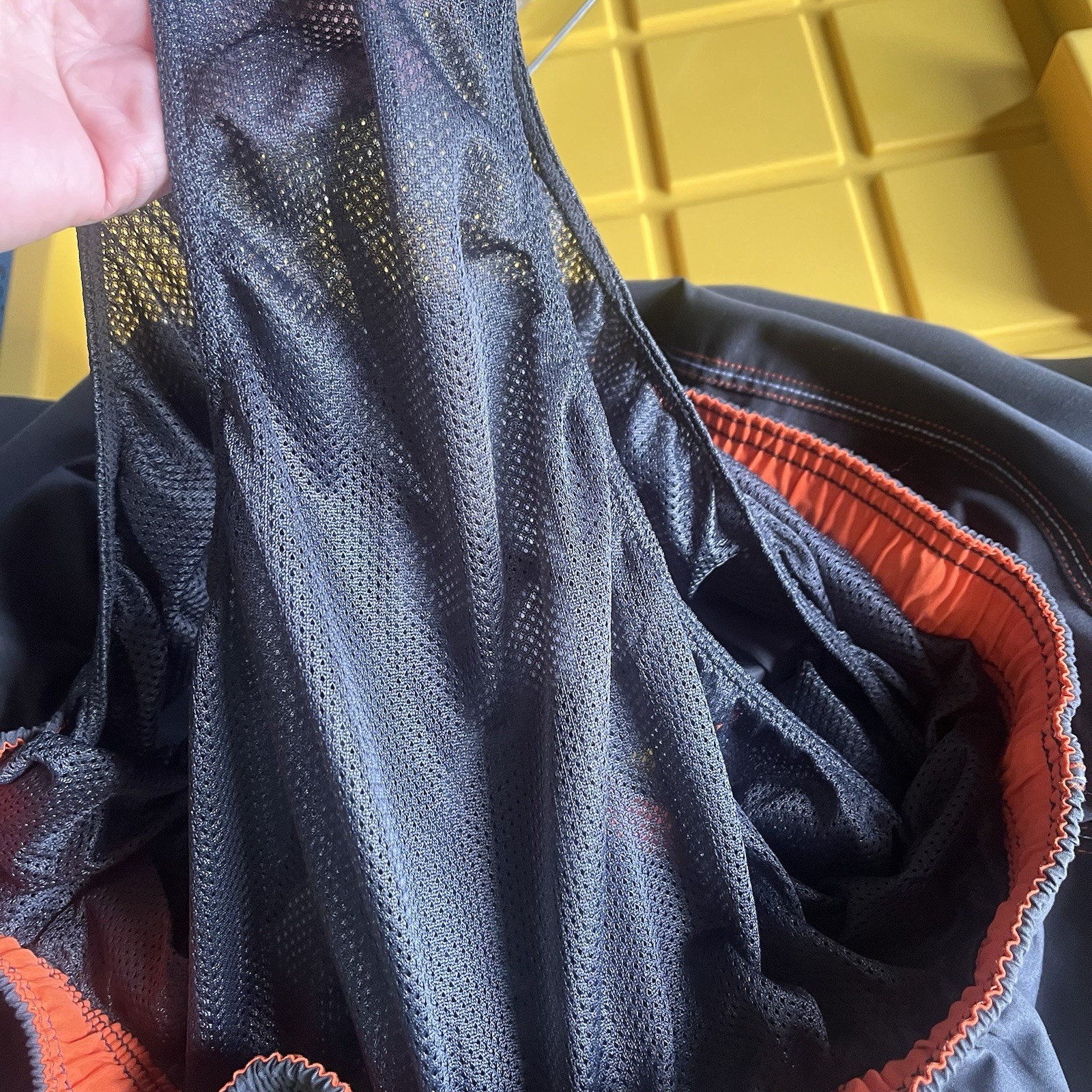 Nike Men XXL Core Volley 9″ Cargo Swim Trunks Mesh Liner Charcoal Grey Orange