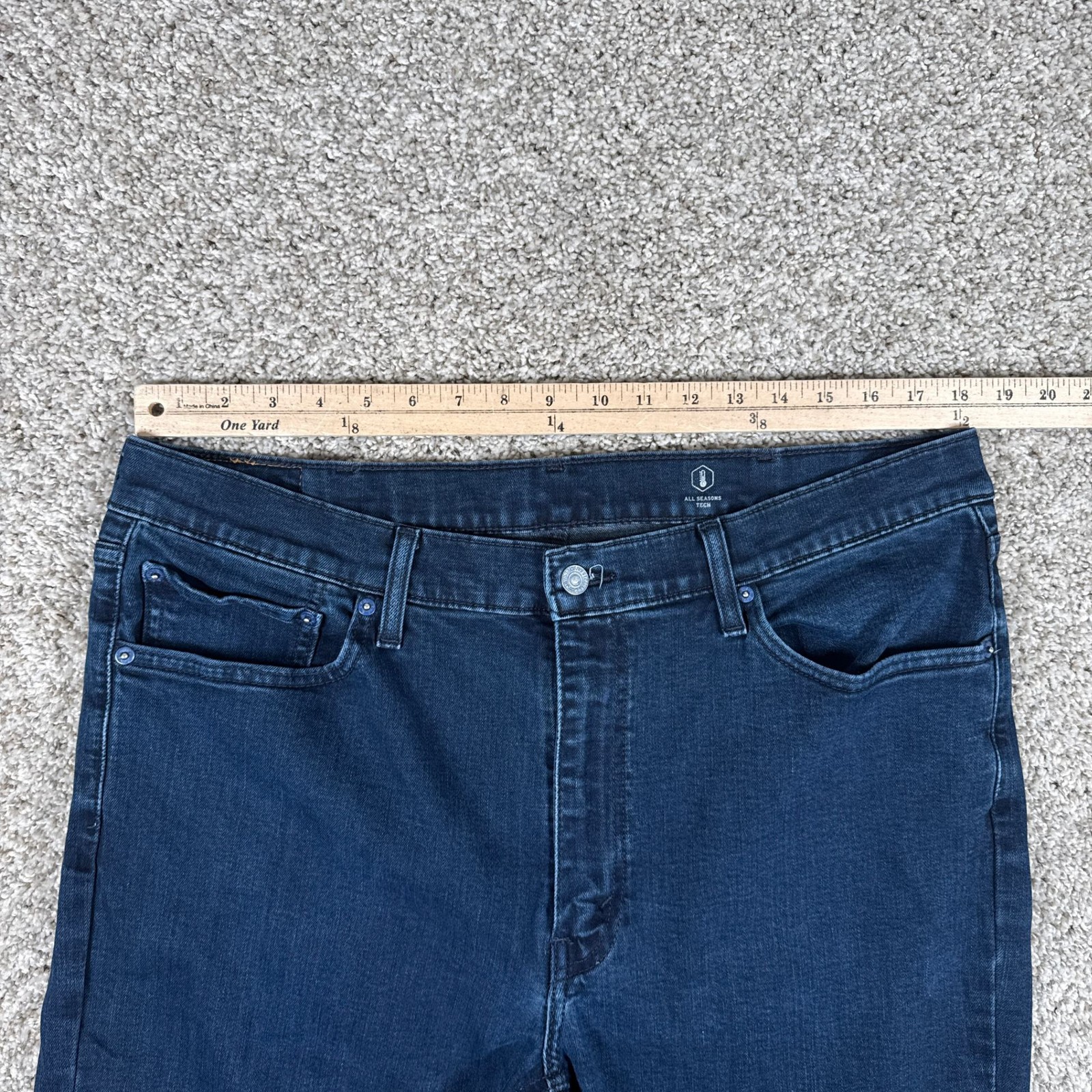 Levis 541 Jeans Mens 38 Blue Straight Leg Dark Zip Fly All Seasons Tech 38×32