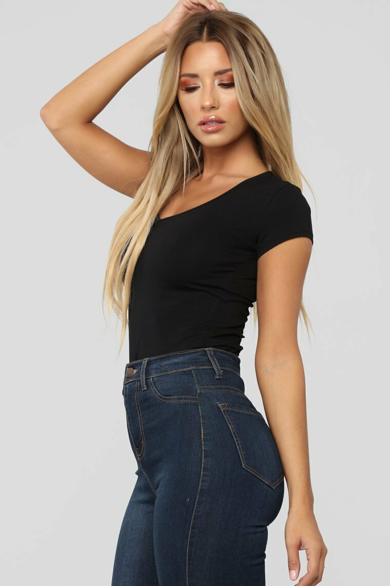 Women Basic Short Sleeve Stretch V-Neck Plain Top Solid Color T Shirt (S,M,L)