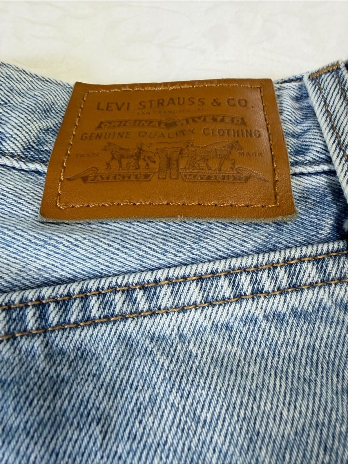 Levi’s Baggy Dad Jeans Womens 28 Light Wash High Rise Relaxed Wide Leg Denim