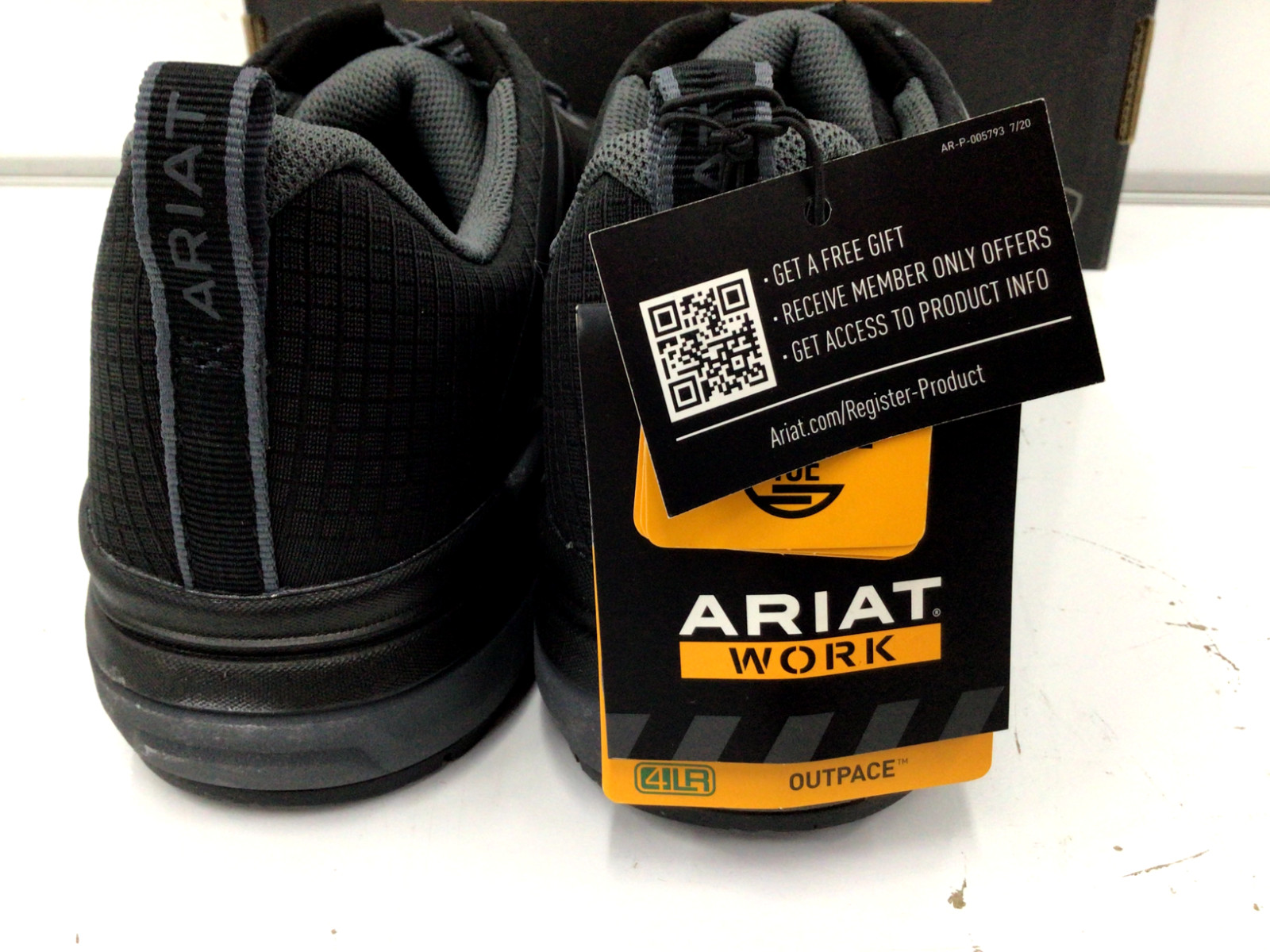 ARIAT Athletic Shoe: Women’s, Black,Composite Toe,10040324