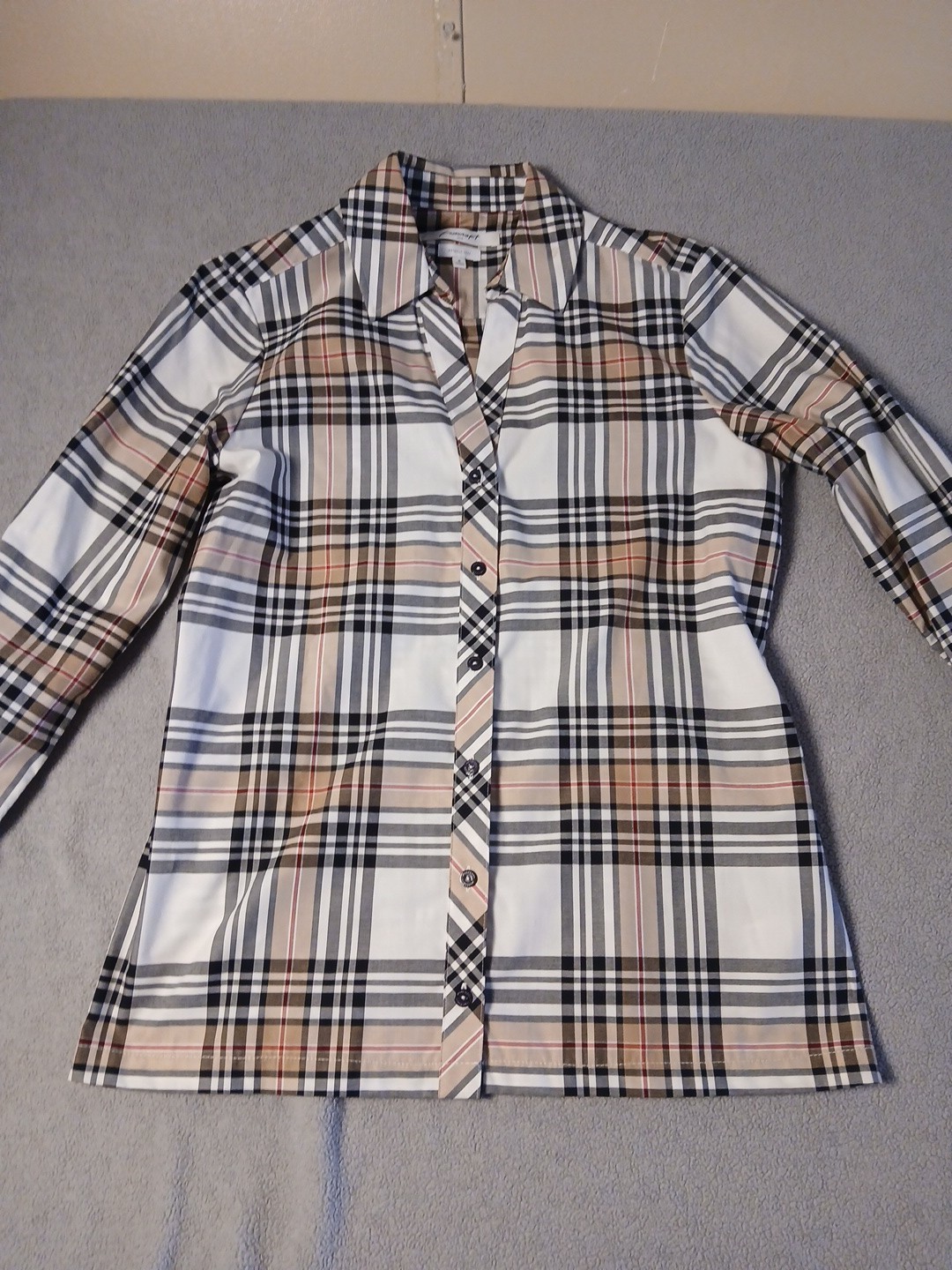 Foxcroft NYC Womens Size 8 Wrinkle Free Plaid Button Front Shirt Beige White…