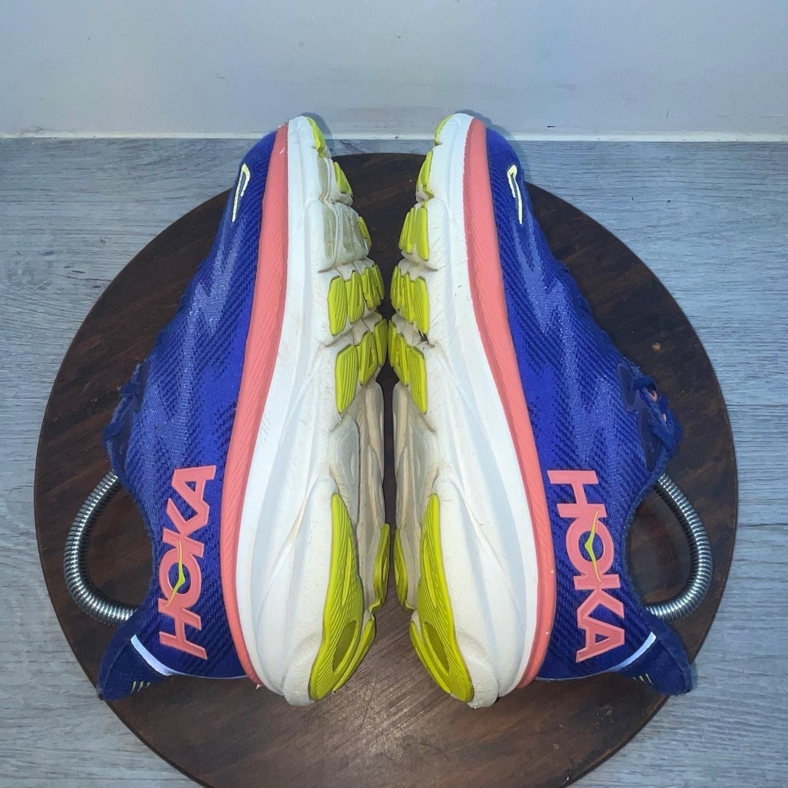 Hoka One One Clifton 9 Shoes Womens Size 7 B Evening Sky Coral Running Sneakers