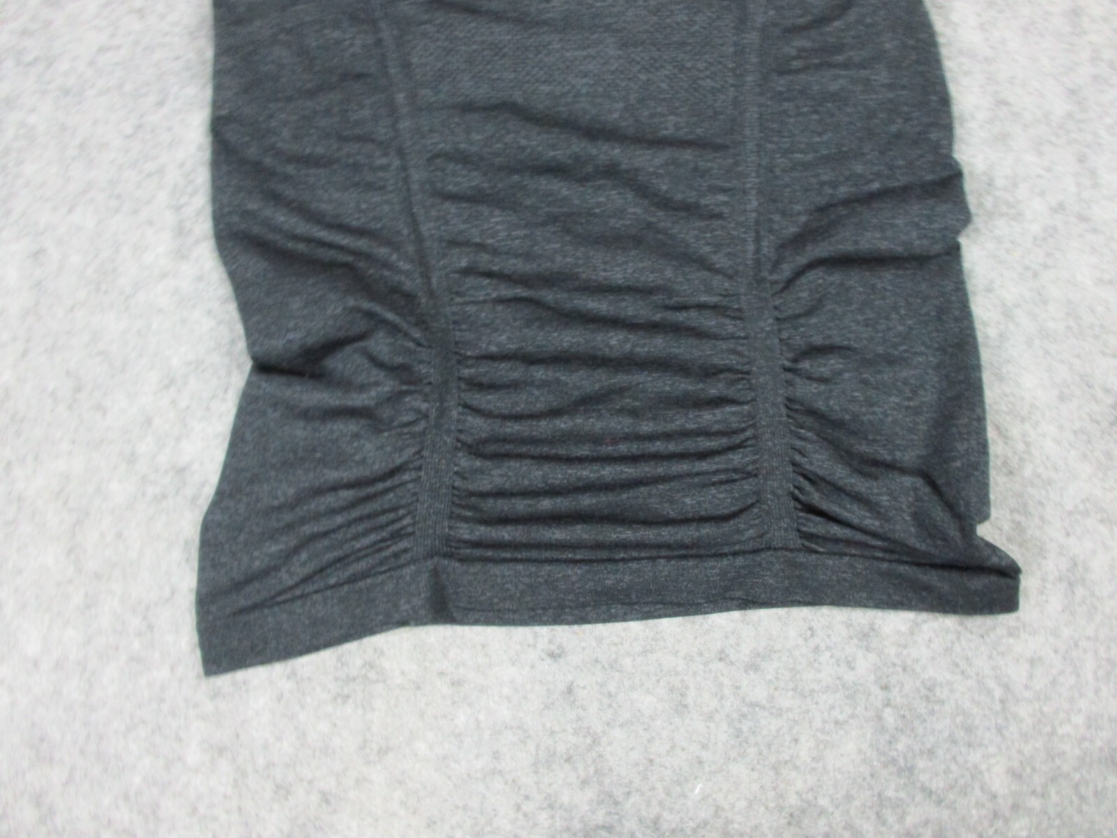Athleta Tank Top Womens XS Gray Black heathered W29in Workout Sport Slim Ladies