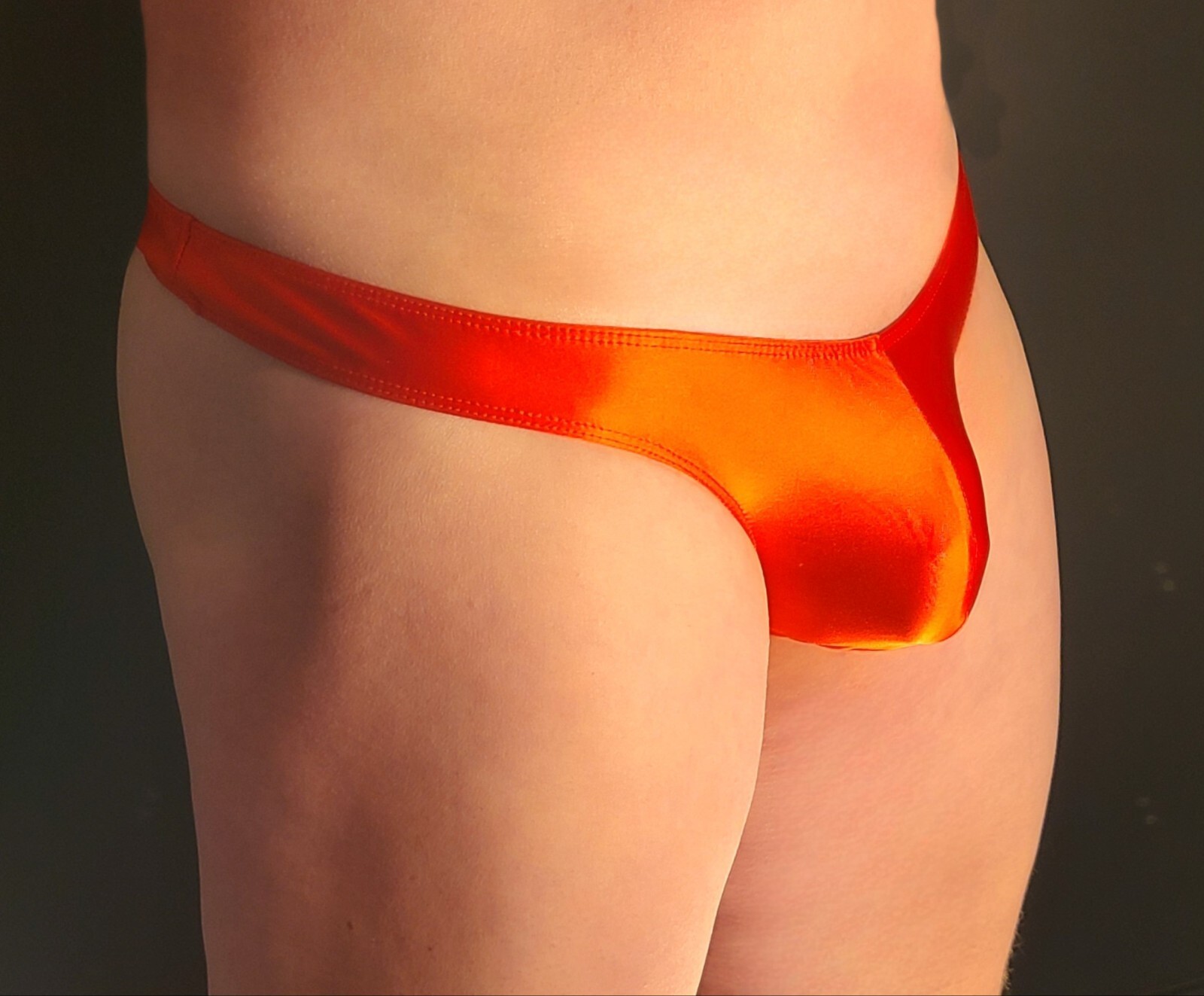 USA SELLER MENS SHINY LOW RISE THONGS (M-29-31)-RED