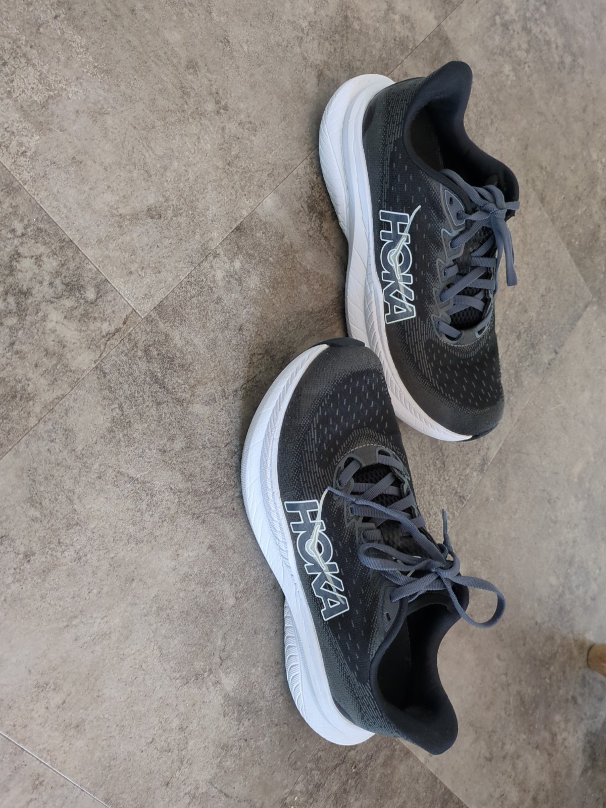 Hoka One One Mach 6 Women’s Running Shoes 8B Black Grey White