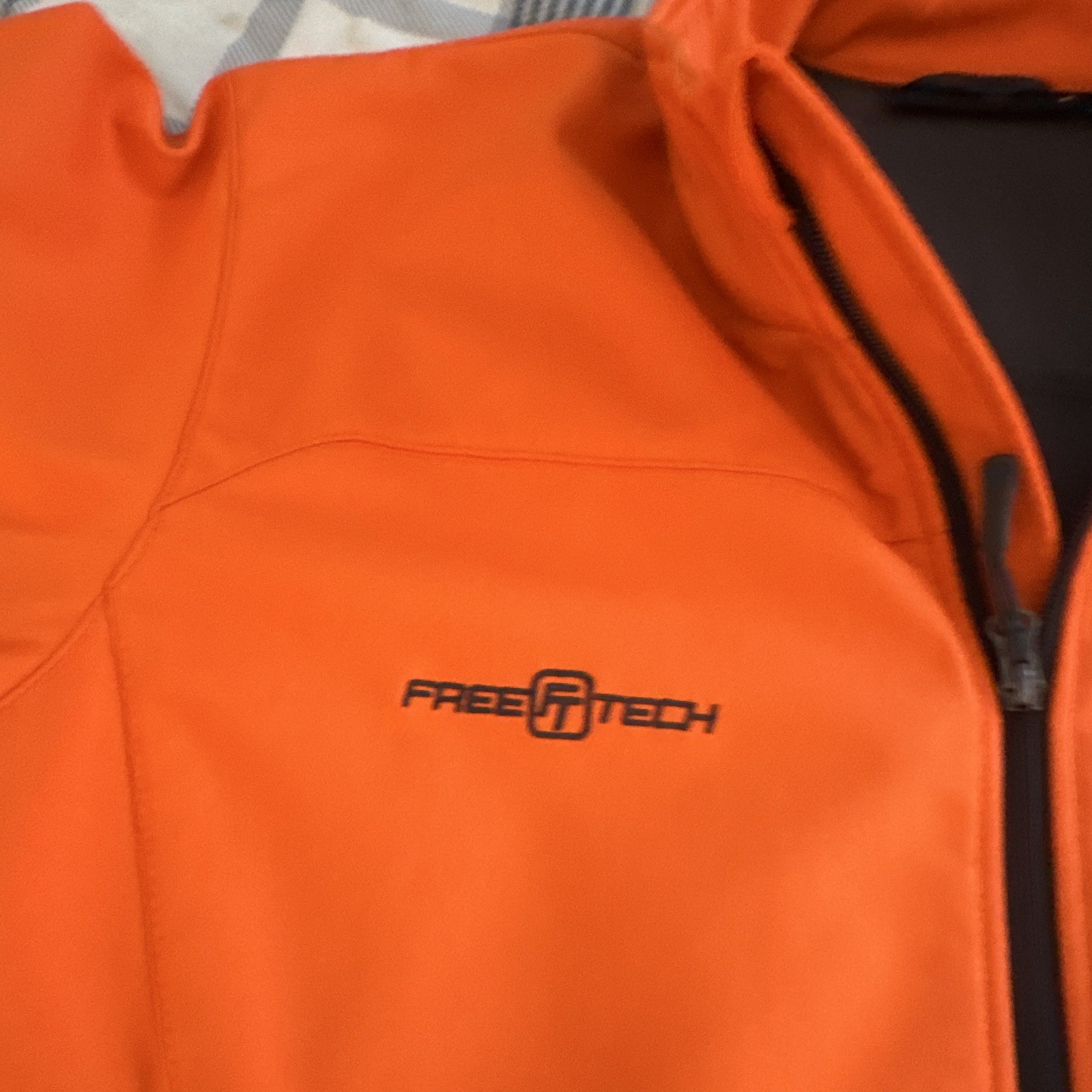 FreeTech Men’s Orange Softshell Jacket Full Zip Stand-Up Collar Pockets M