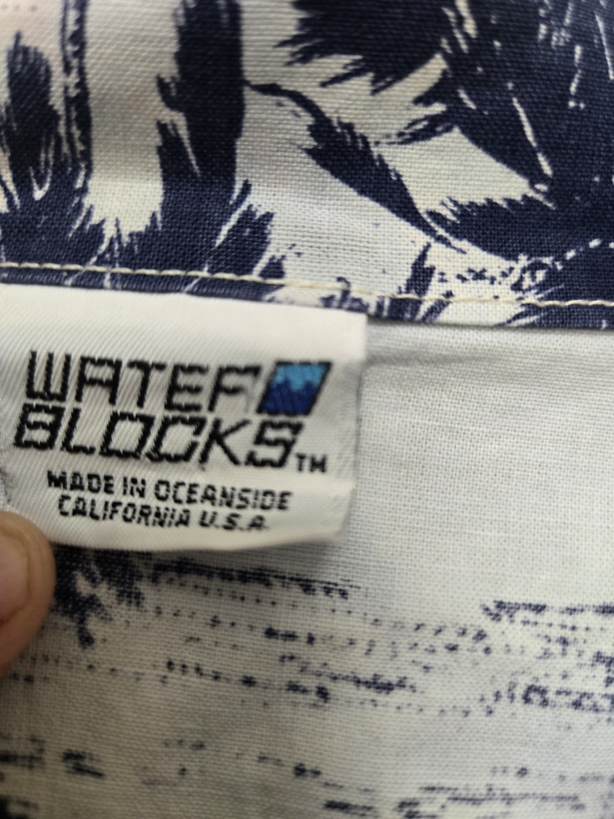 Water Blocks Oceanside California Hawaiian shirt men’s MEDIUM tropical USA made