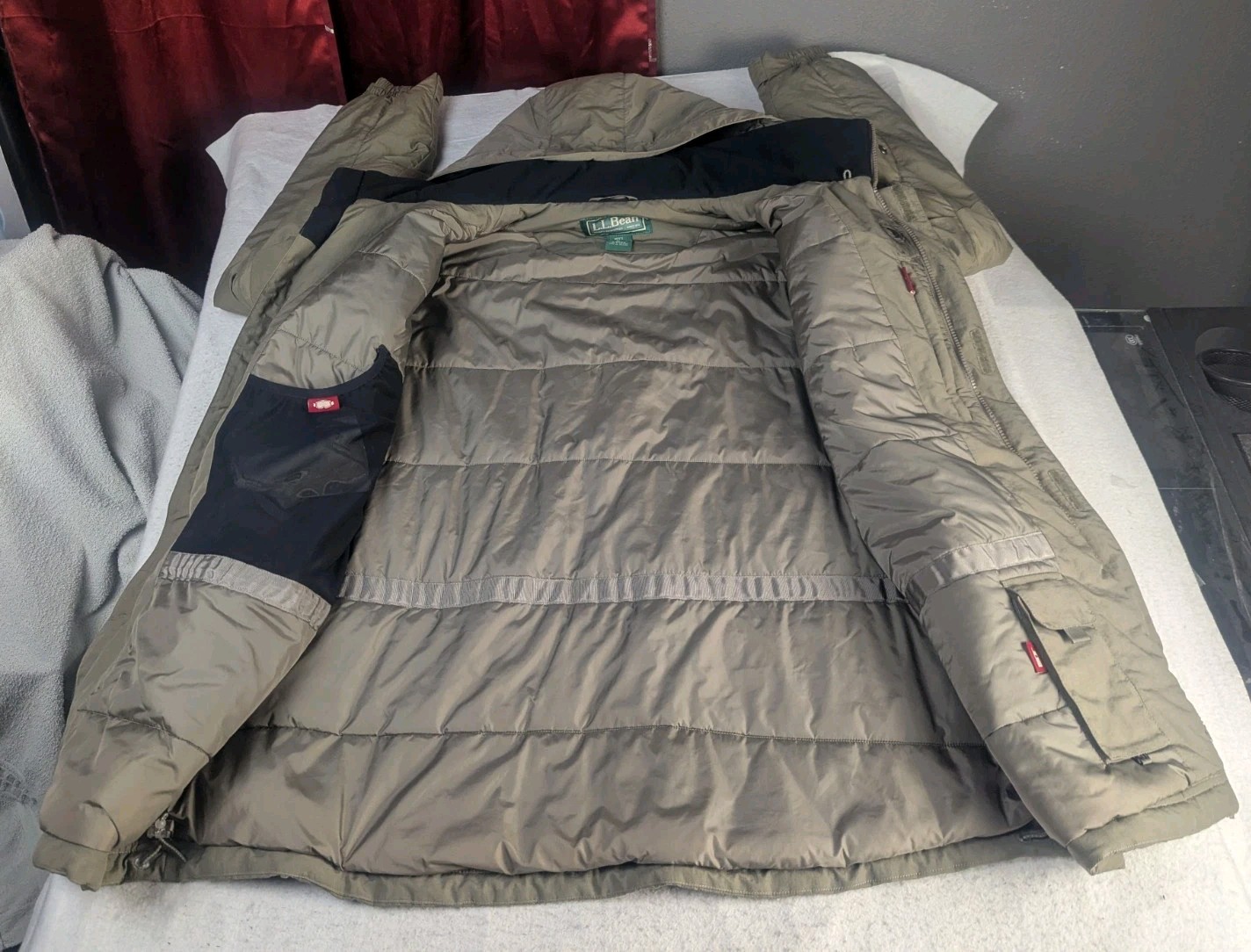 LL Bean Mens XL Primaloft Ski Jacket Hooded Insulated Coat Olive Green Pockets