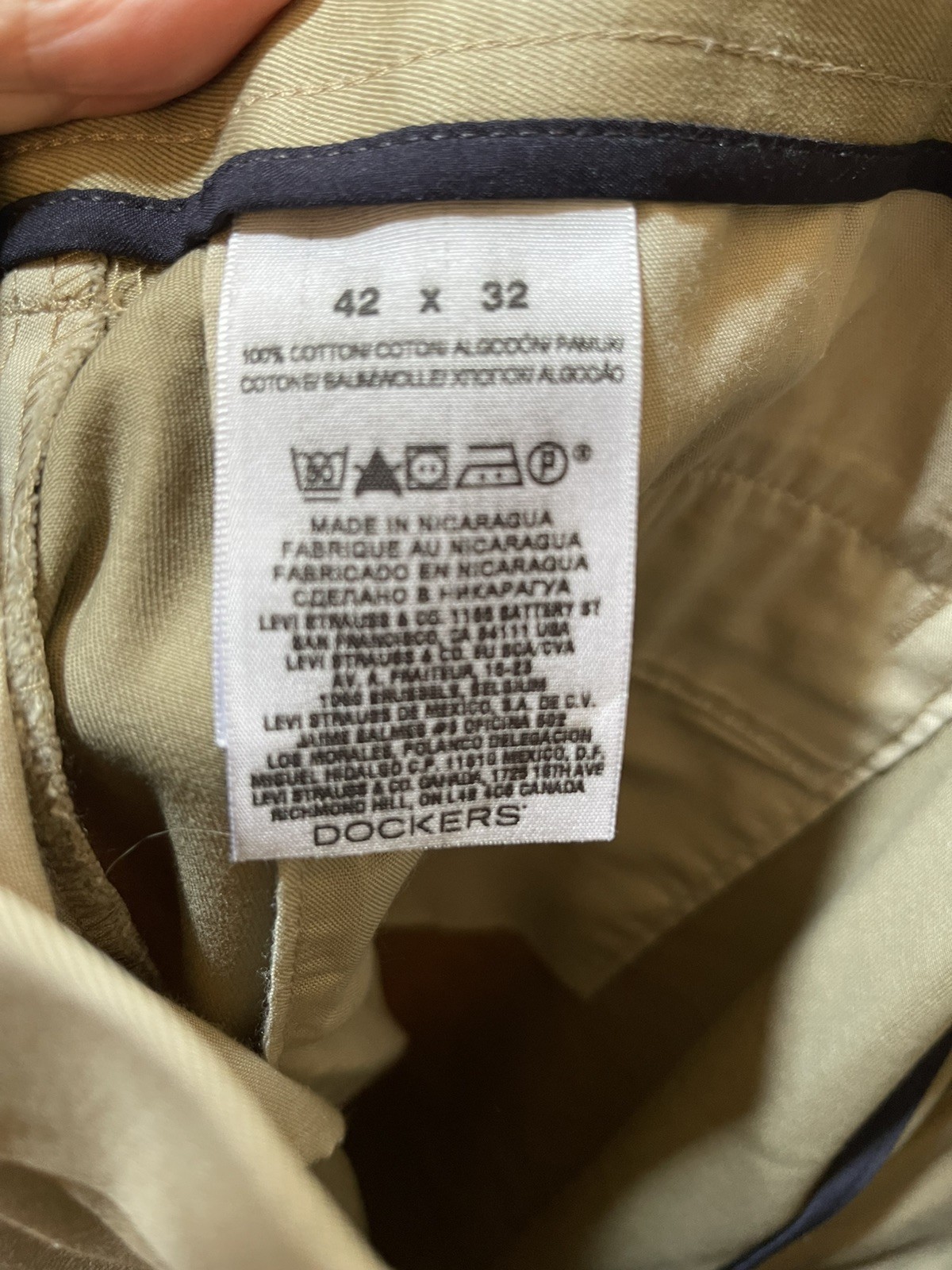 Dockers Men’s Flat Front Pants 42×32