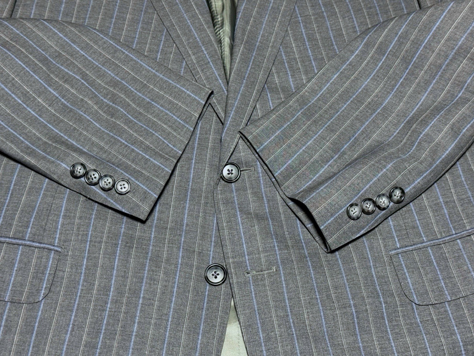Vintage Corneliani 48R/40×28 Pants Super 150s Wool Gray Baby Blue Pinstripe Suit