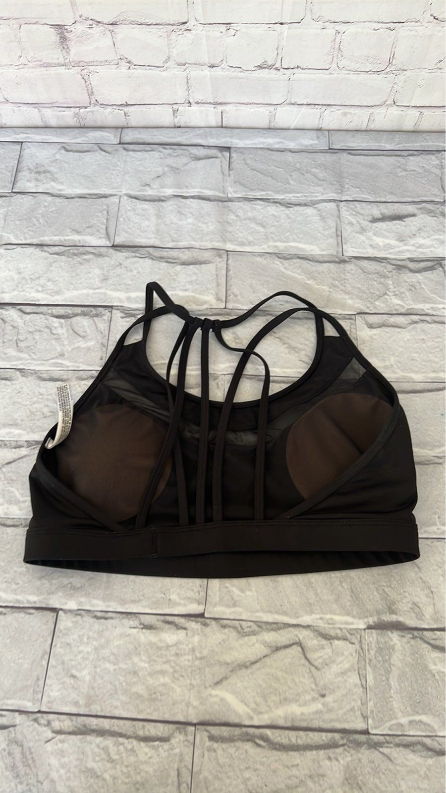 victoria’s secret sport strappy bra size medium