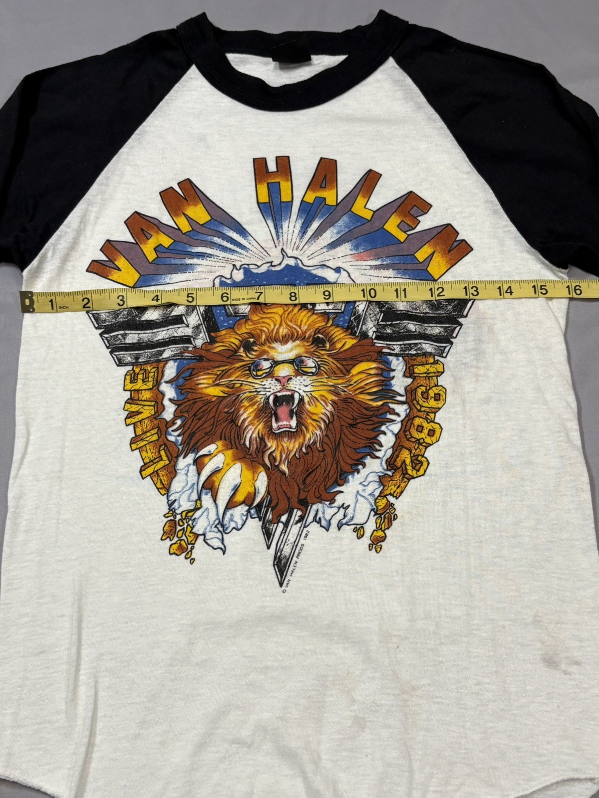 Vintage 1982 Van Halen Raglan Tour Shirt Lion Graphic Rock Tee Small