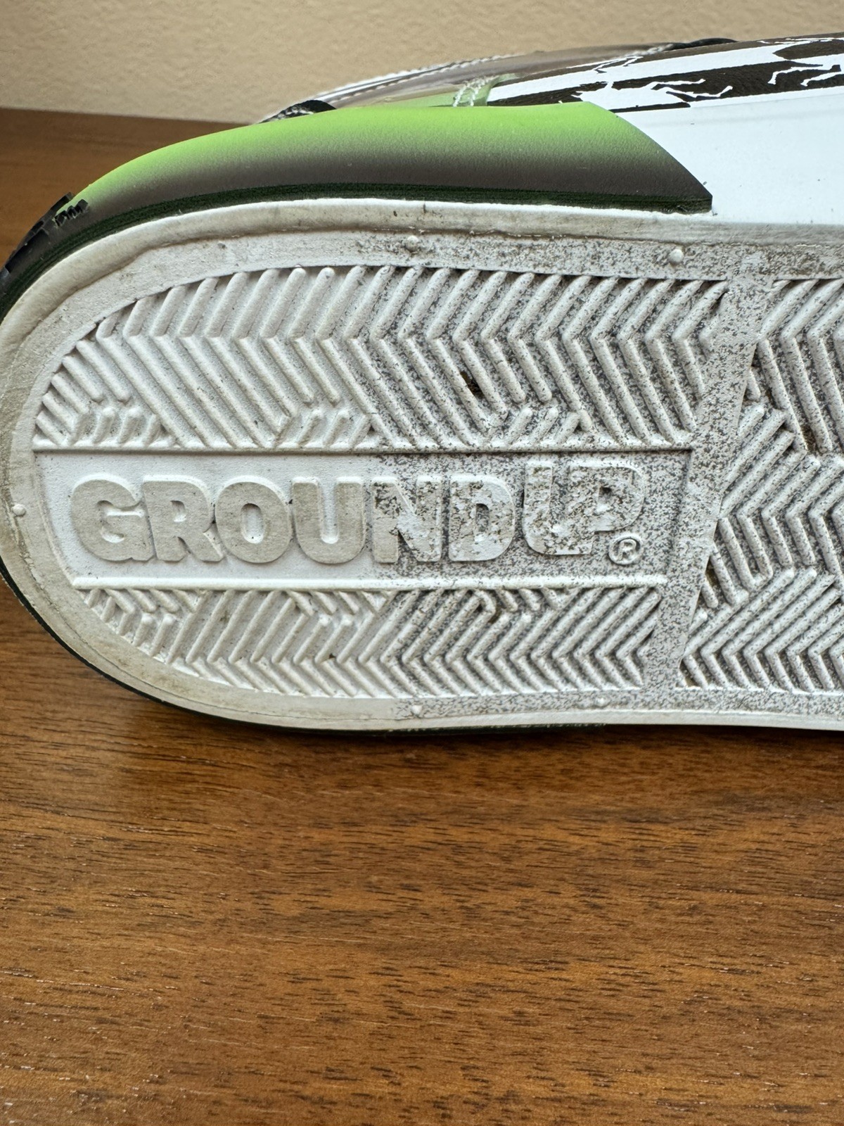 Beetlejuice Shoes Sneakers Women’s Size 9 Ground Up It’s Show Time
