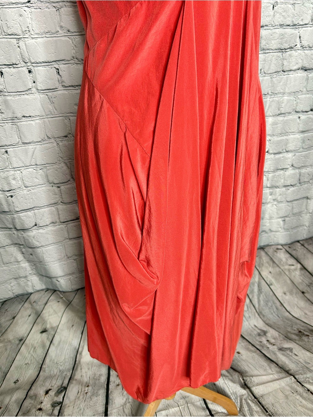 Donna Karan Black Label 100% Silk Coral Drape Dress Luxury Size 6