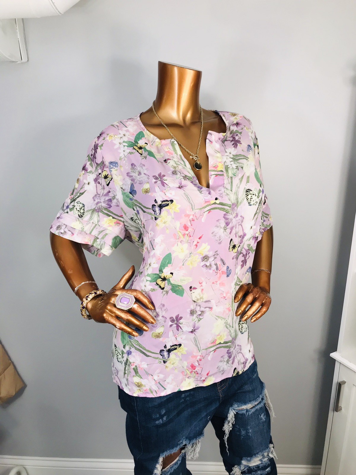 Cynthia Rowley 1X Plus Top Floral Prints Short Sleeves Summer Blouse Low V Cut