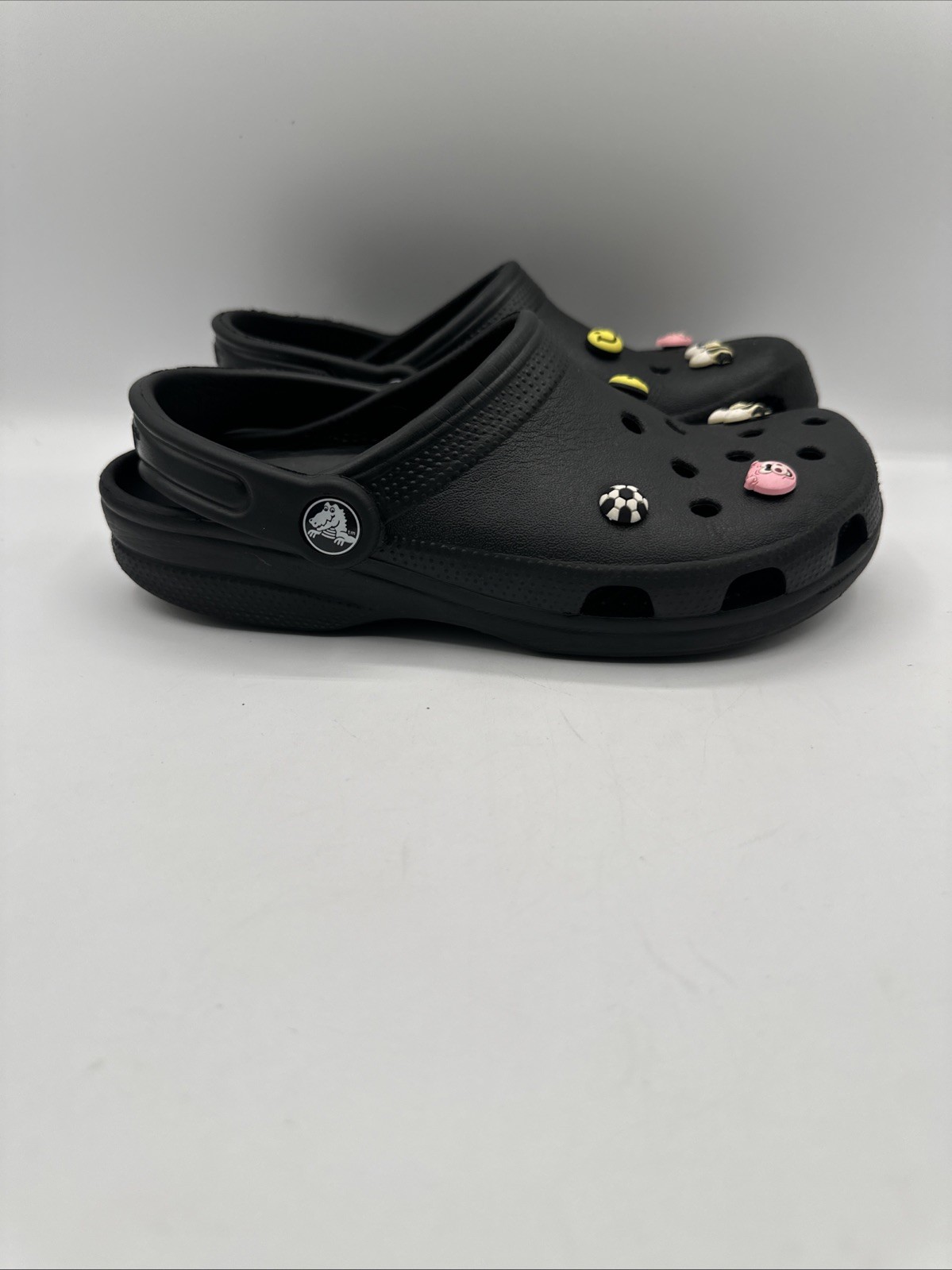 CROCS Black Classic Clogs w/ Jibbitz Charms Size: Men 4 / Women 6