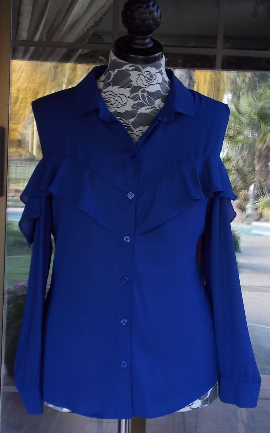 Navy Blue Cold Shoulder Long Sleeve Button Front Blouse Sz. 16 50″ Bust