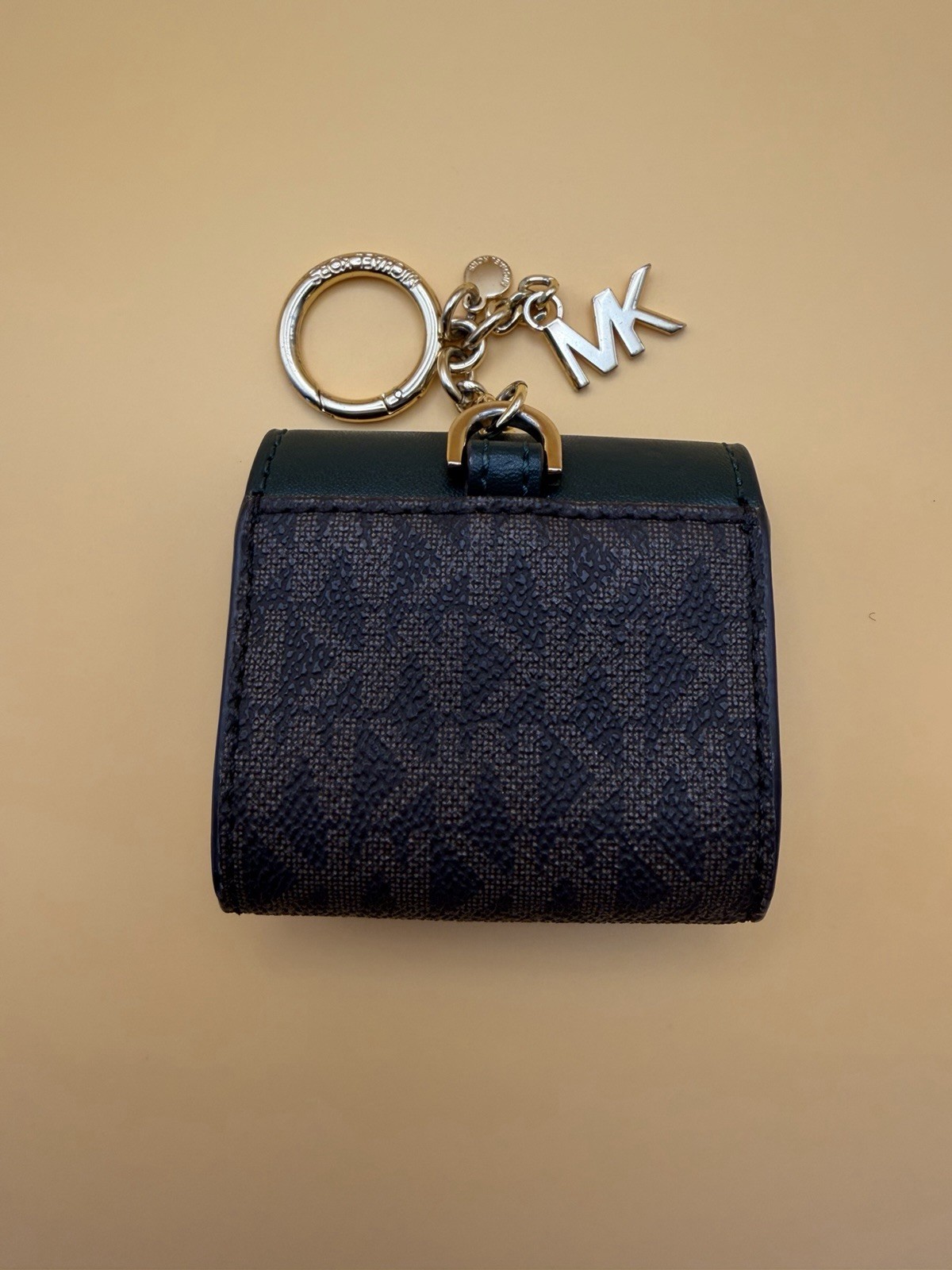 Michael Kors Travel Case for AirPods Keychain with Charm