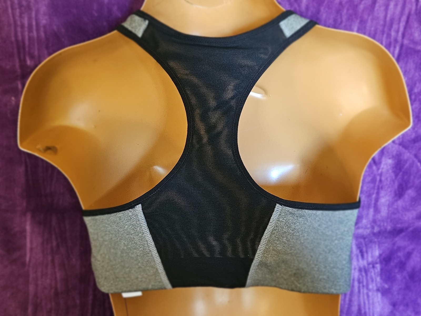 NIKE Women’s Victory Shape Bra High Support Gray Black Size Medium 548545 NWT
