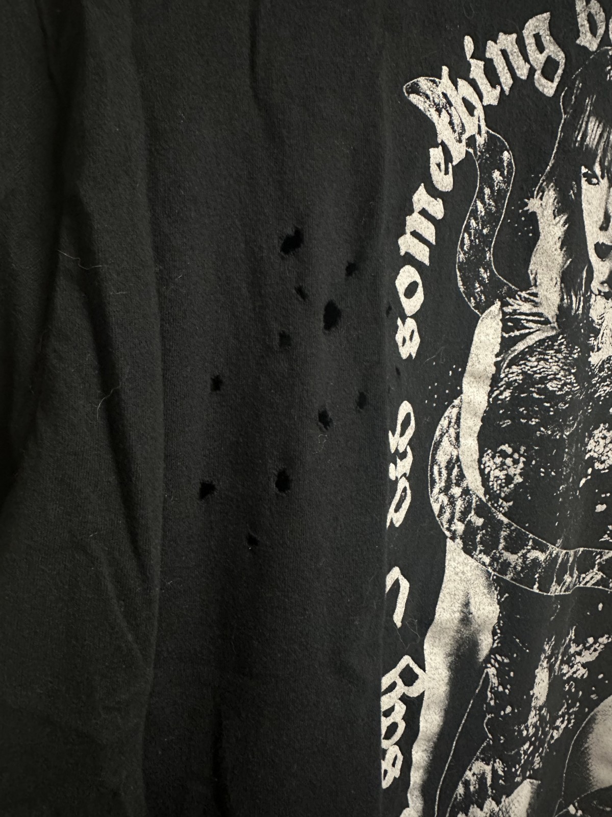 Taylor Swift Official Reputation Theme Distressed Black Tee XL