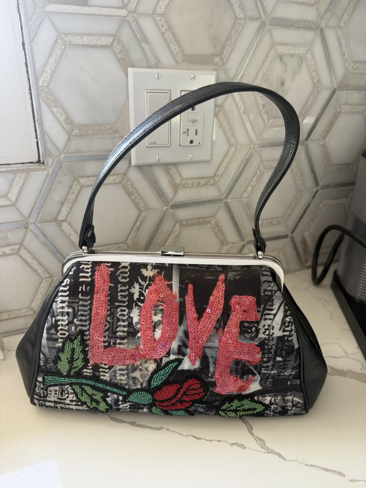 ISABELLA FIORE RARE LOVE PASSION HARD FRAME Handbag – vintage