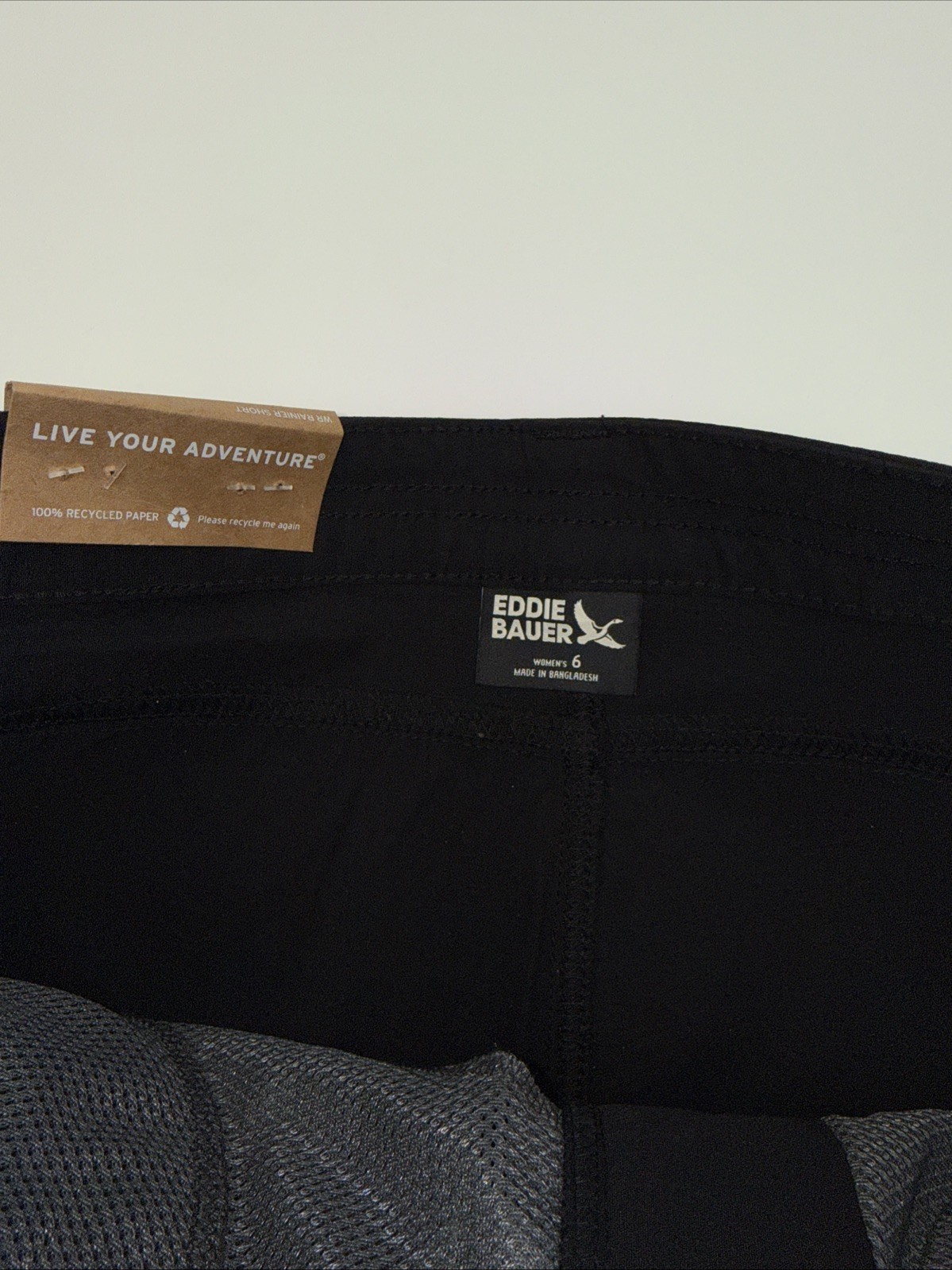 $60 Eddie Bauer Women’s Rainier shorts- Black – Size 6- NEW Tags