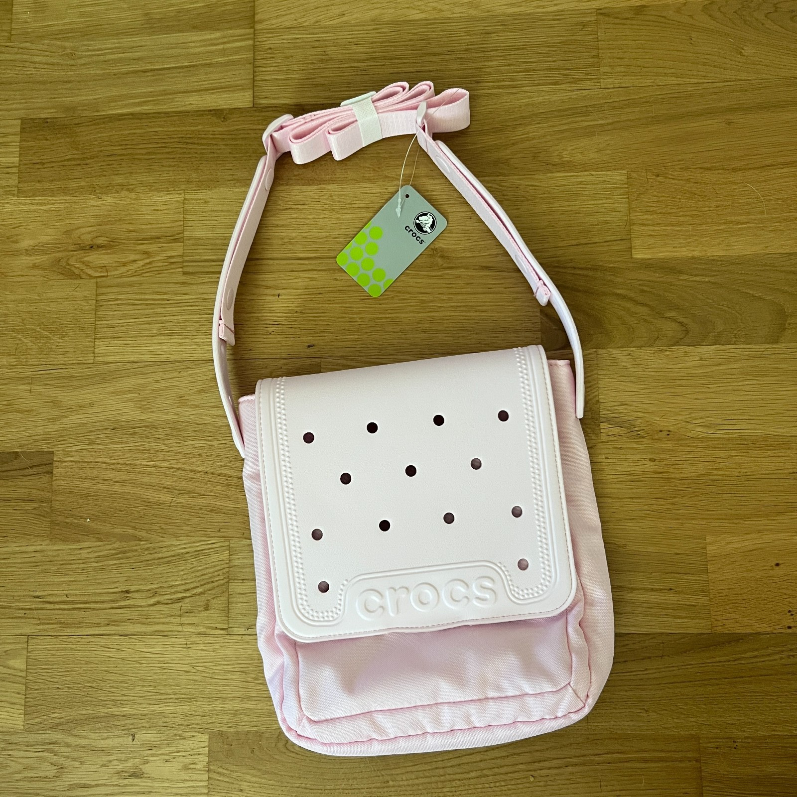 Crocs Classic Crossbody Bag – Color: Milk Pink **NEW**