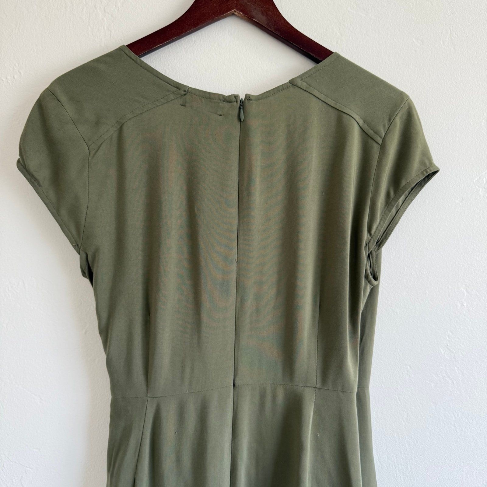 Maeve by Anthropologie Rayna Midi Wrap Dress in Green Size 8