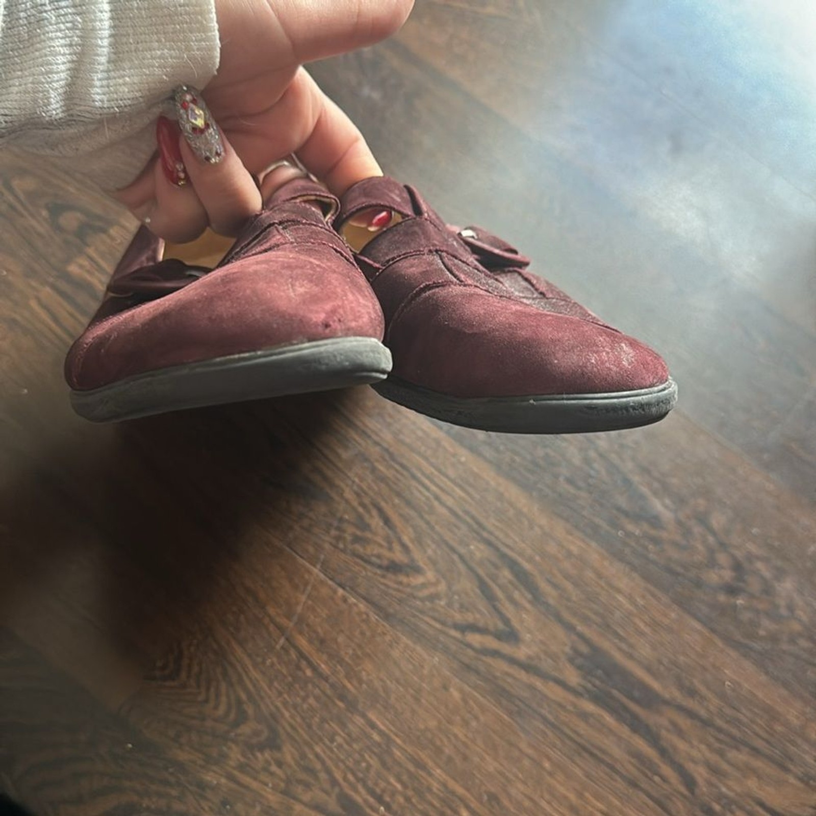 Fits By Theresia Suede Mary Jane’s Maroon 6.5