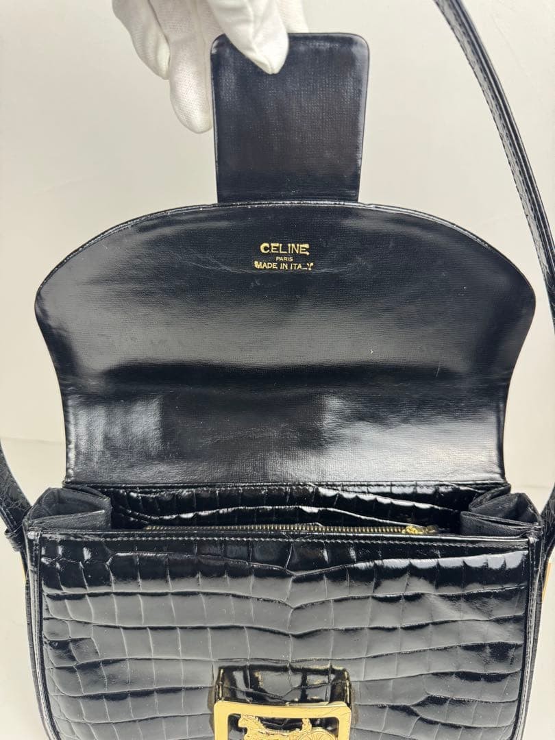 CELINE Carriage Hardware One Shoulder Enamel Leather Bag Black Vintage