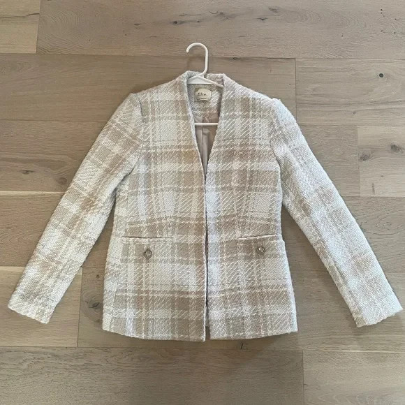Elie Tahari Beige White Plaid Tweed Blazer Jacket Quiet Luxury Careerwear Spring