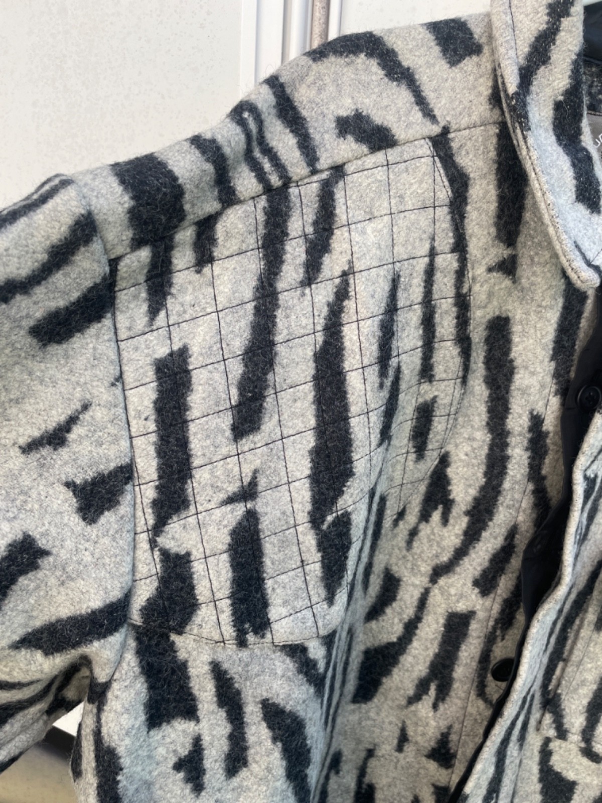 Vintage Autumnwood Inc Zebra print shirt