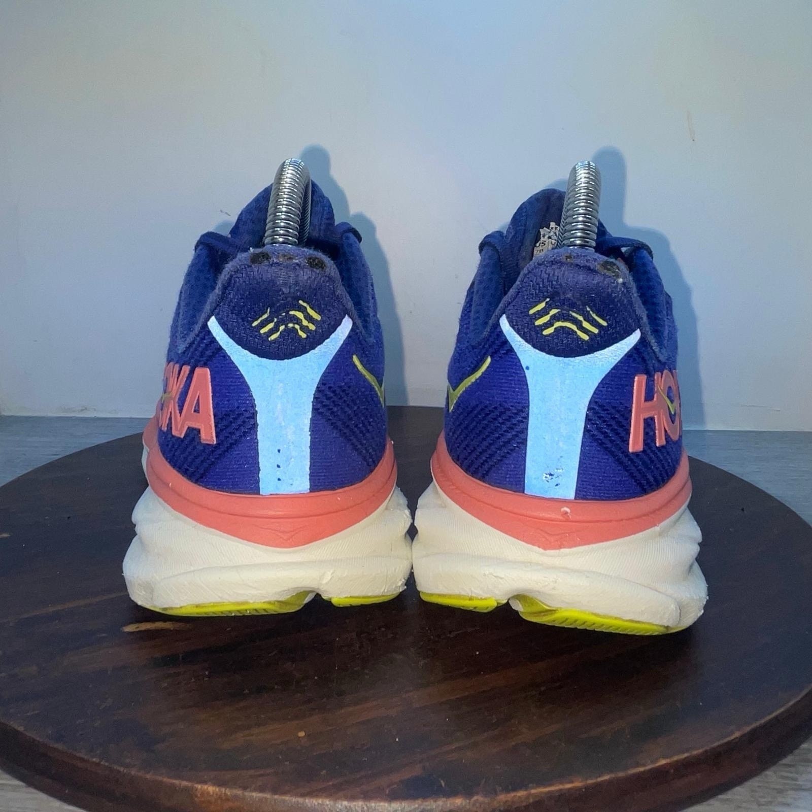 Hoka One One Clifton 9 Shoes Womens Size 7 B Evening Sky Coral Running Sneakers