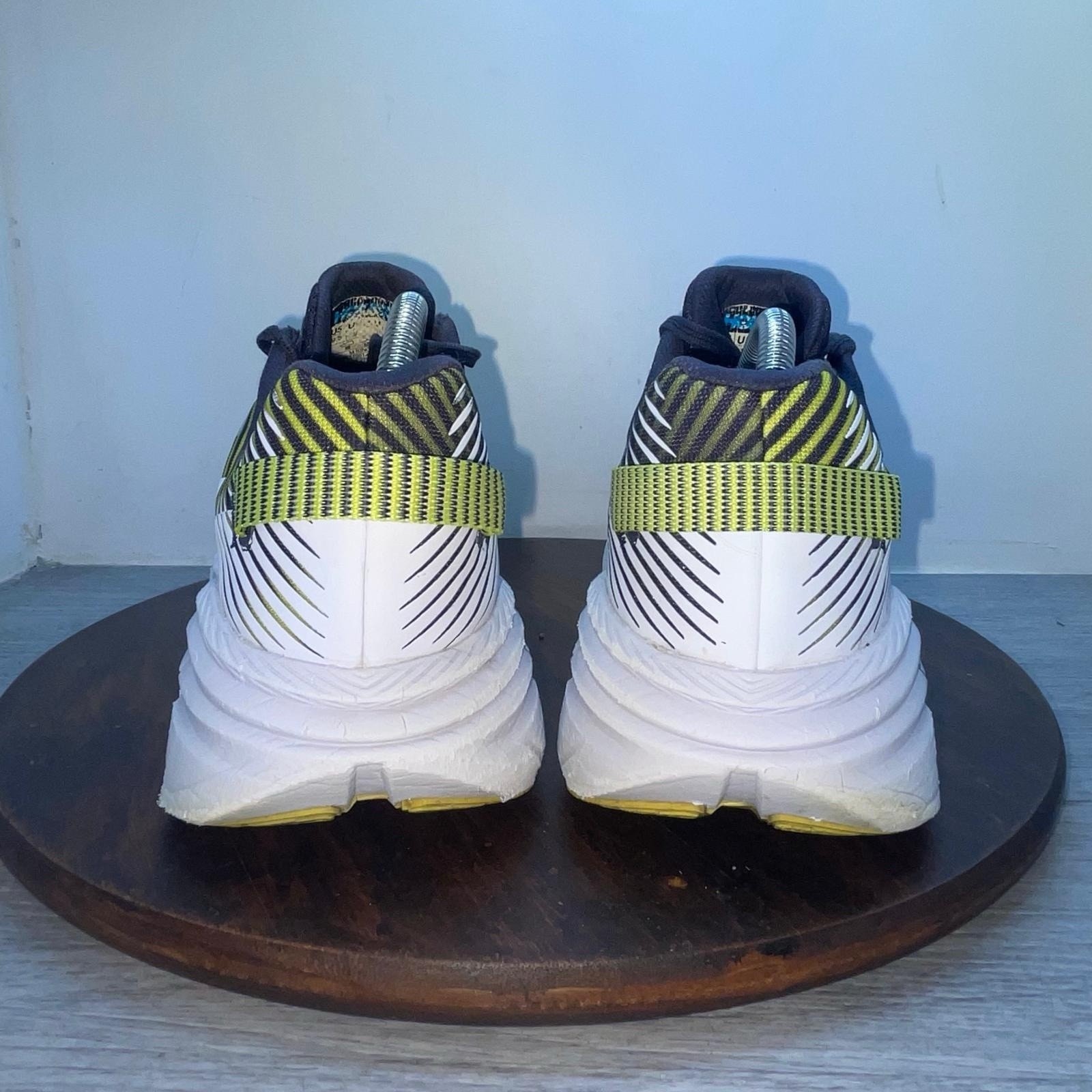 Hoka One Men’s Rincon 2 Road Running Shoes Odyssey Gray White Yellow Size 9.5